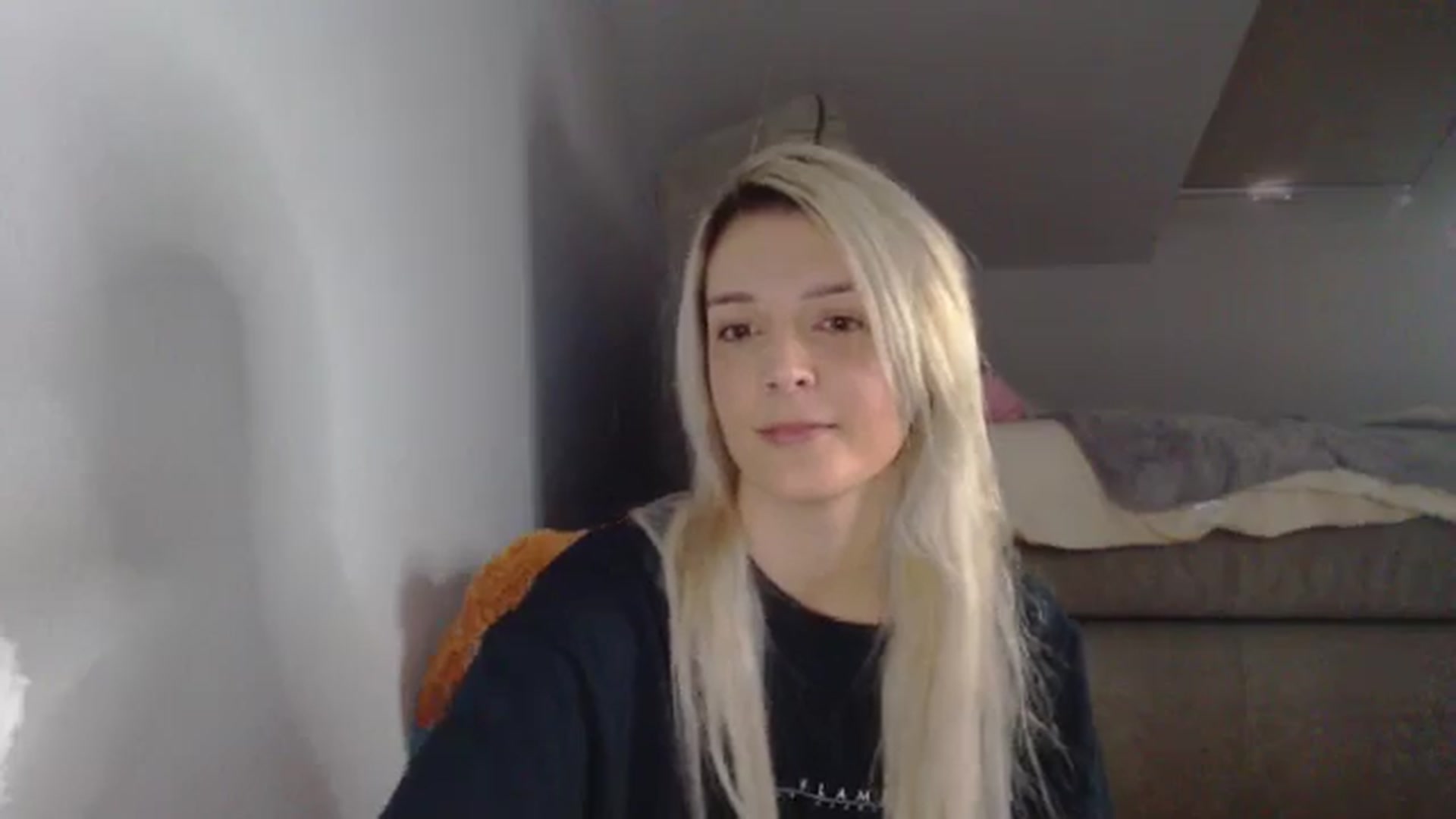 Gallery image thumbnail from AllleeS's myfreecams stream on, 10/03/2024, 12:26 image 10 of 20