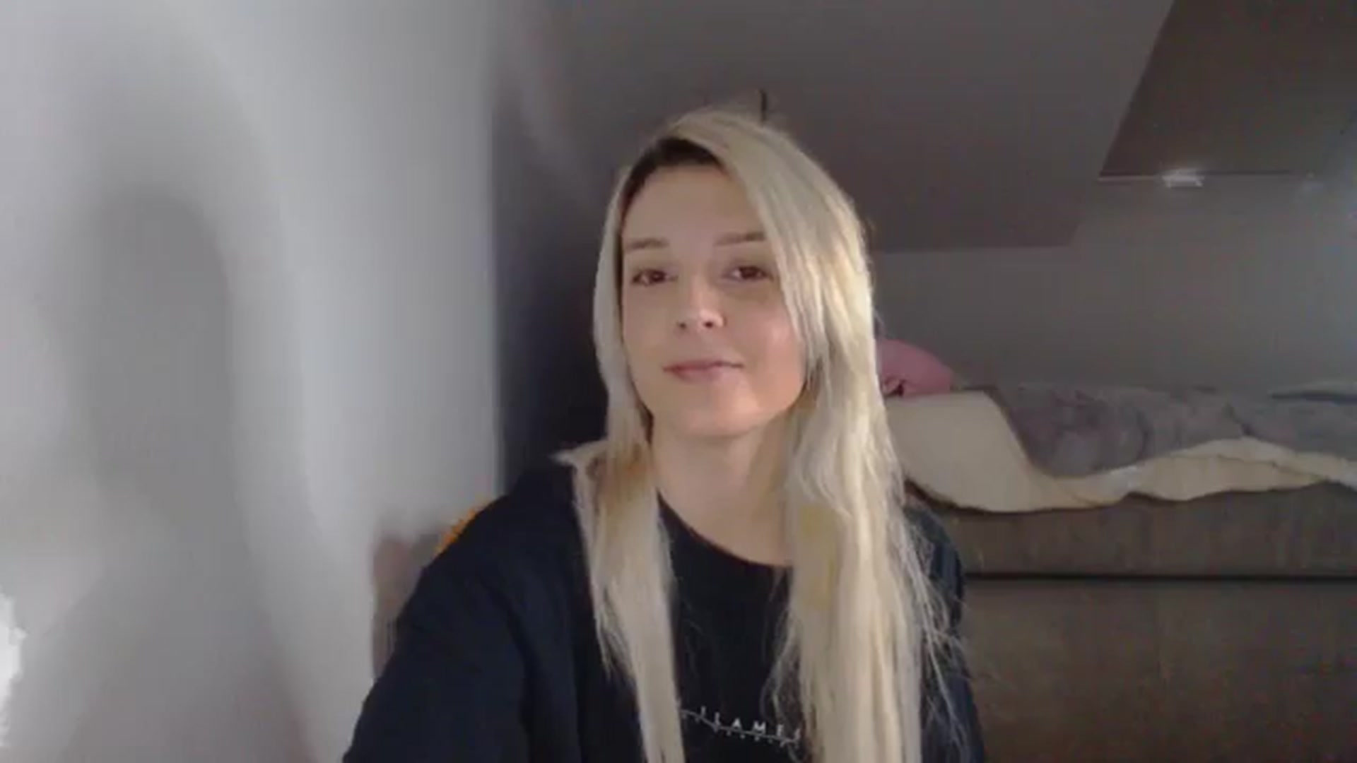 Gallery image thumbnail from AllleeS's myfreecams stream on, 10/03/2024, 12:26 image 7 of 20