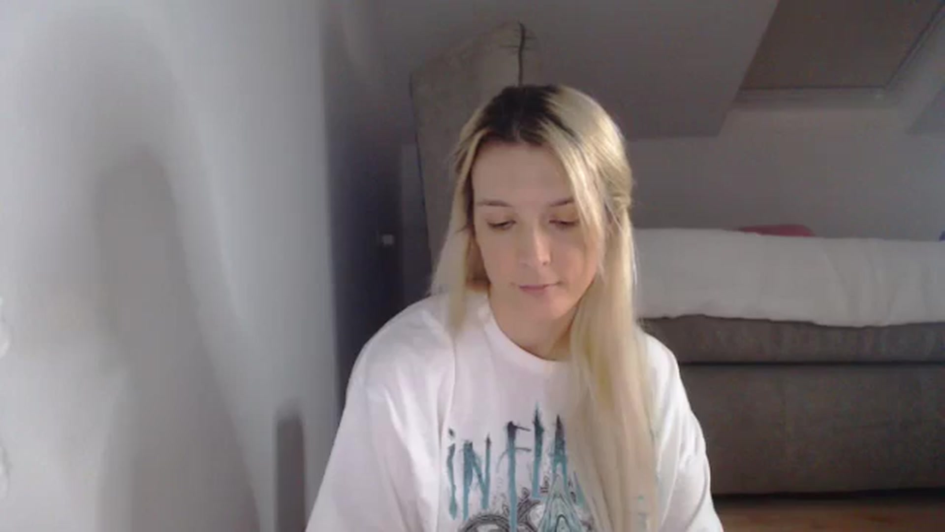 Gallery image thumbnail from AllleeS's myfreecams stream on, 10/26/2024, 11:33 image 3 of 20