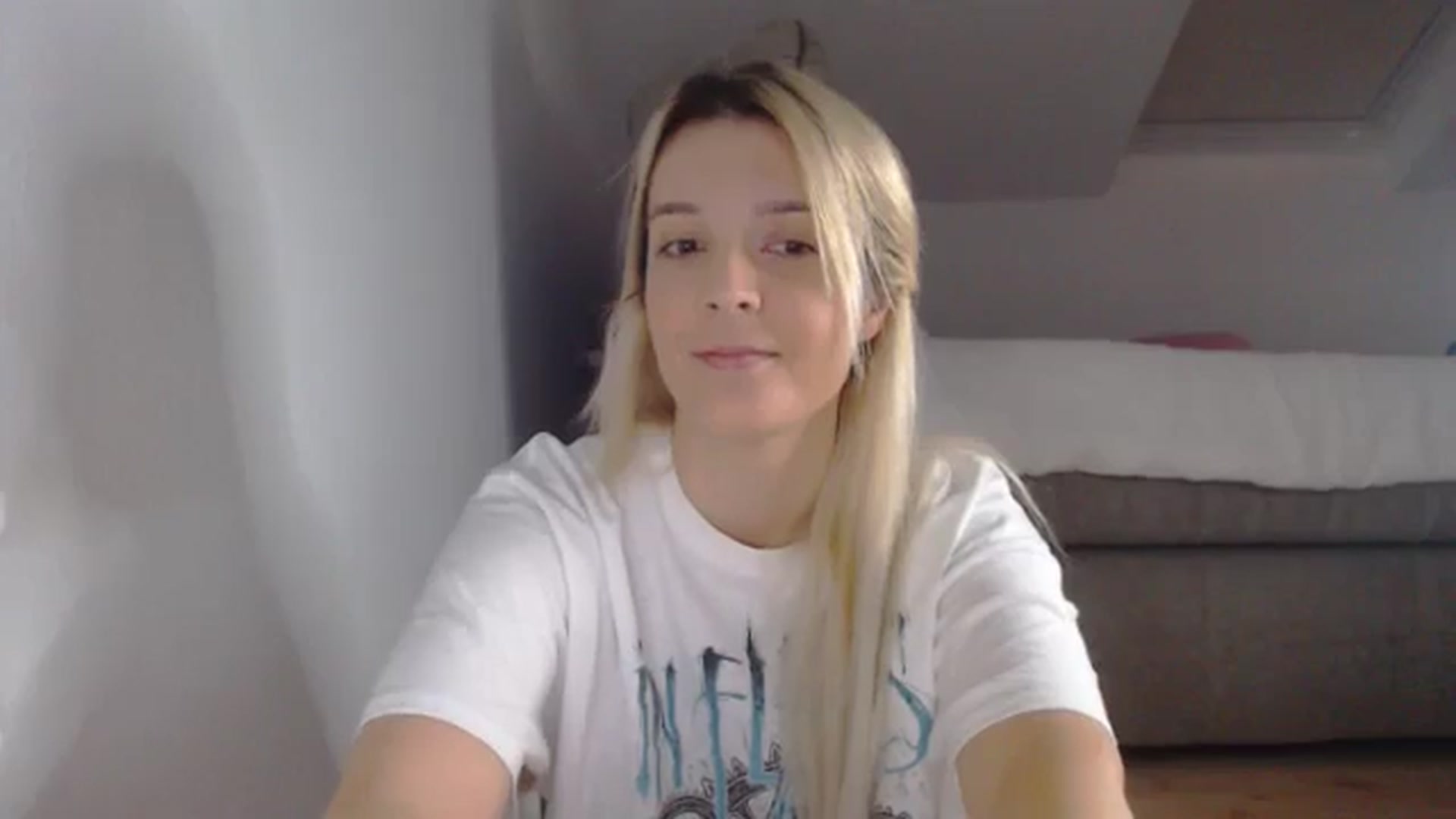 Gallery image thumbnail from AllleeS's myfreecams stream on, 10/26/2024, 11:33 image 11 of 20