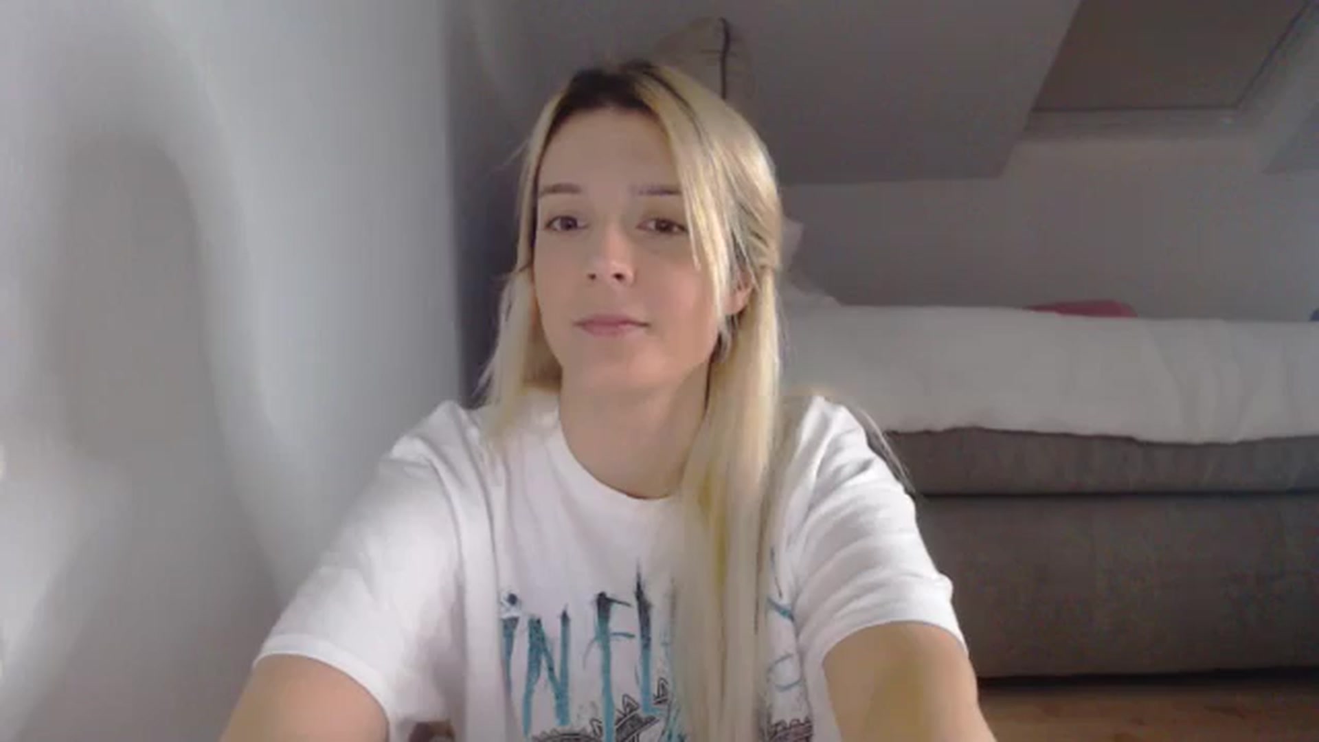 Gallery image thumbnail from AllleeS's myfreecams stream on, 10/26/2024, 11:33 image 6 of 20