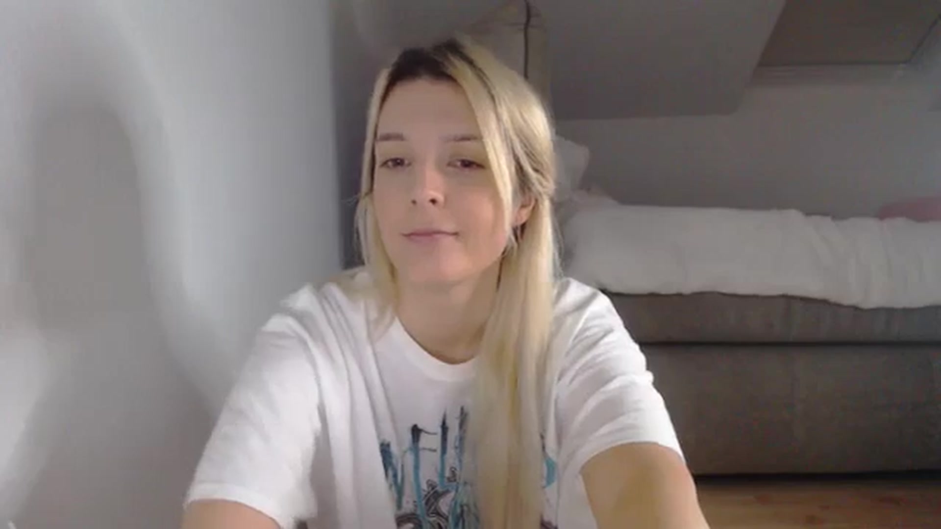 Gallery image thumbnail from AllleeS's myfreecams stream on, 10/26/2024, 12:25 image 10 of 20