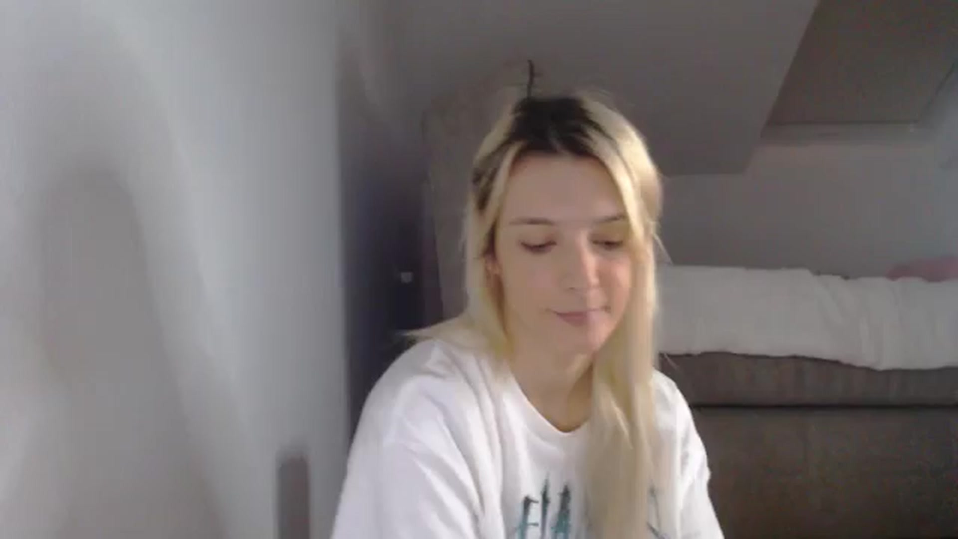 Gallery image thumbnail from AllleeS's myfreecams stream on, 10/26/2024, 12:25 image 15 of 20