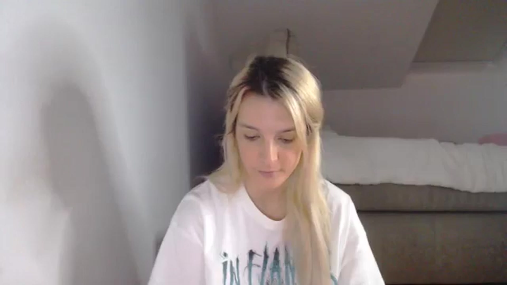Gallery image thumbnail from AllleeS's myfreecams stream on, 10/26/2024, 12:25 image 20 of 20