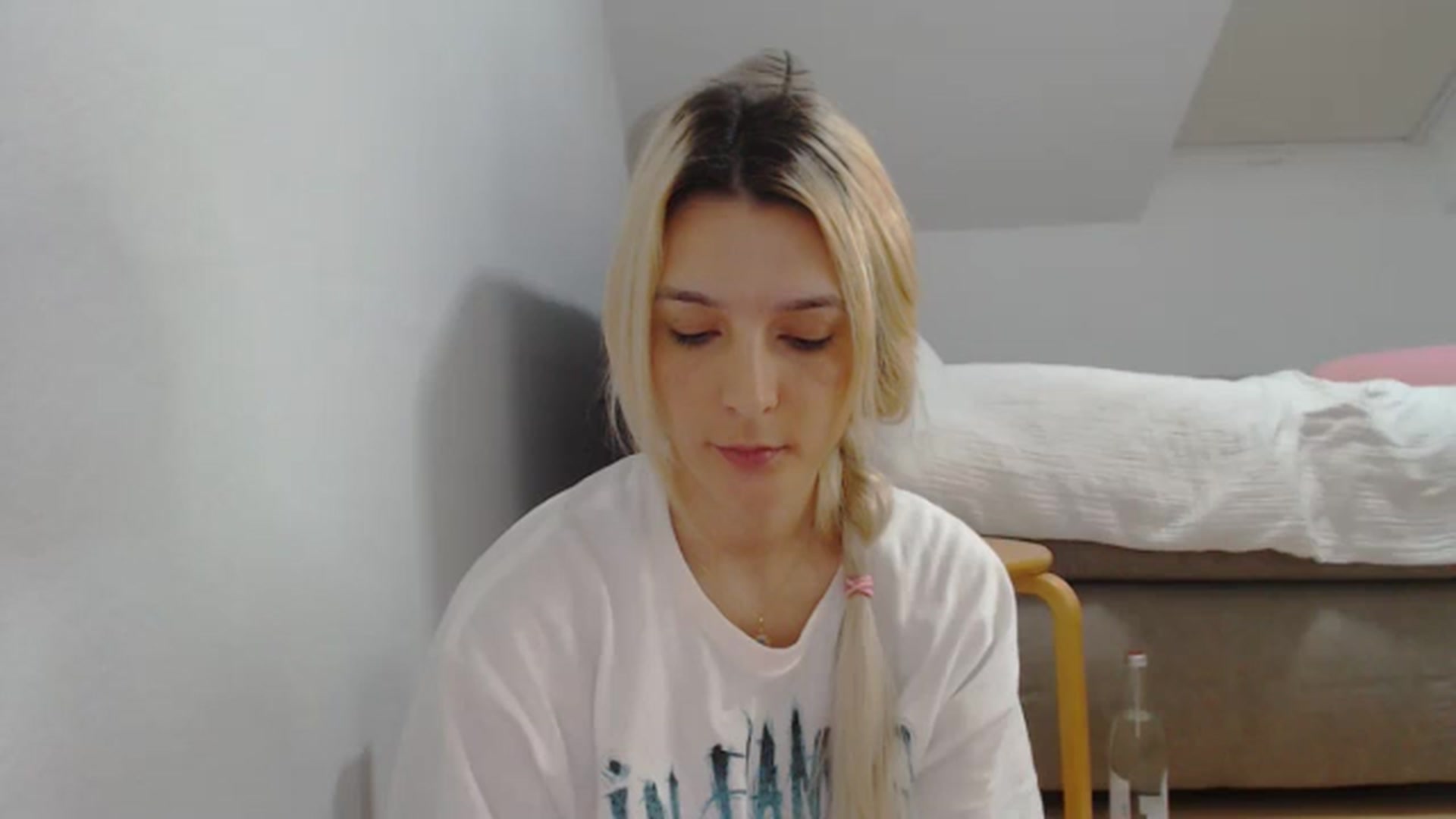 Gallery image thumbnail from AllleeS's myfreecams stream on, 10/31/2024, 13:53 image 2 of 20