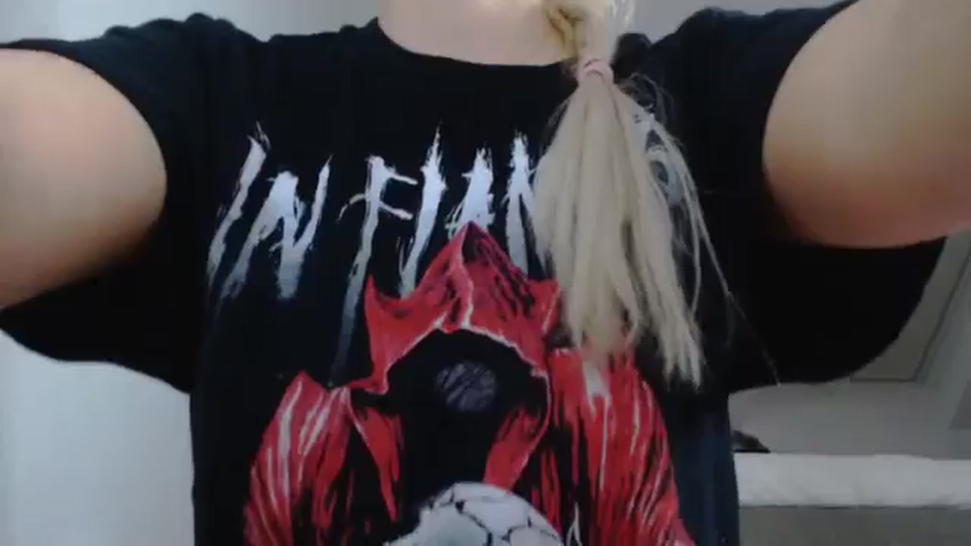 Gallery image thumbnail from AllleeS's myfreecams stream on, 11/06/2024, 14:14 image 17 of 20