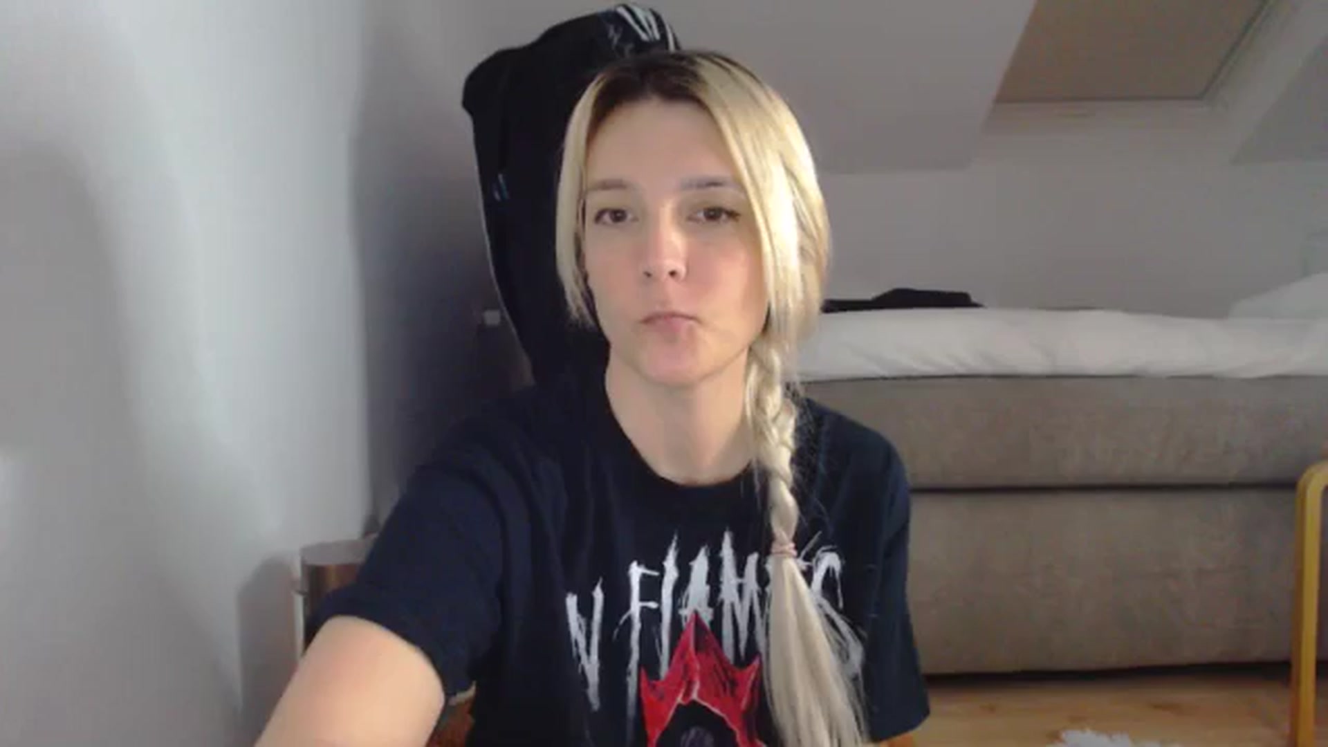 Gallery image thumbnail from AllleeS's myfreecams stream on, 11/06/2024, 14:14 image 1 of 20