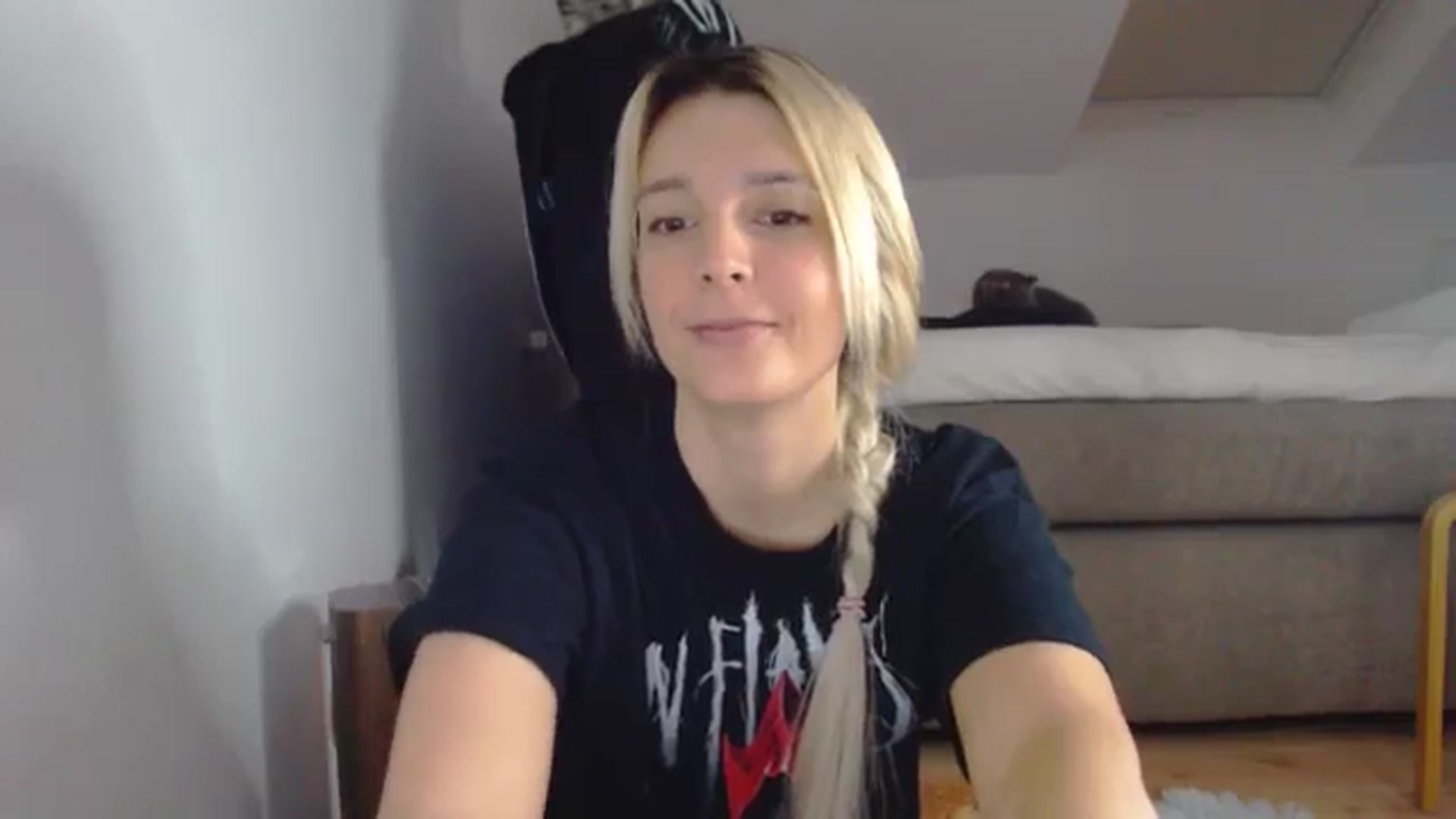 Gallery image thumbnail from AllleeS's myfreecams stream on, 11/06/2024, 14:14 image 2 of 20