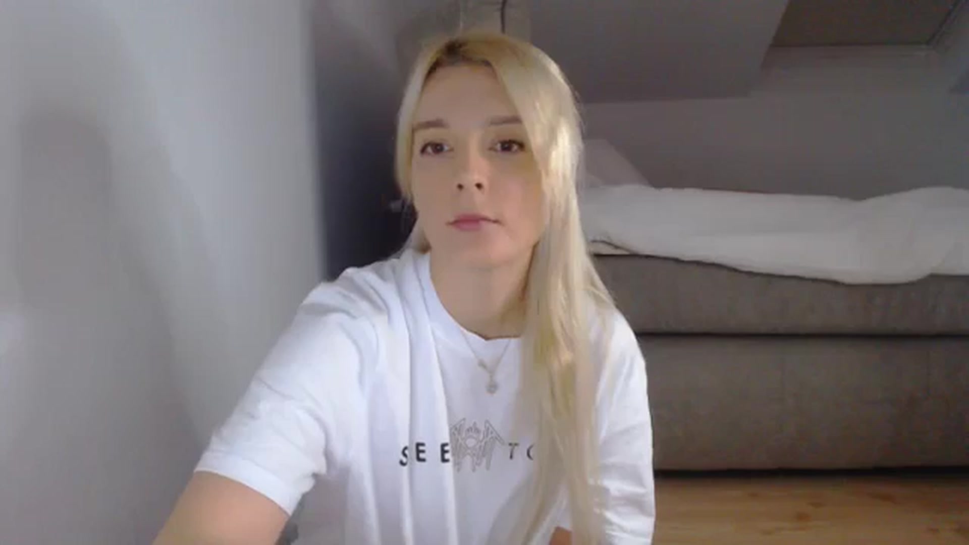 Gallery image thumbnail from AllleeS's myfreecams stream on, 11/26/2024, 14:07 image 2 of 20