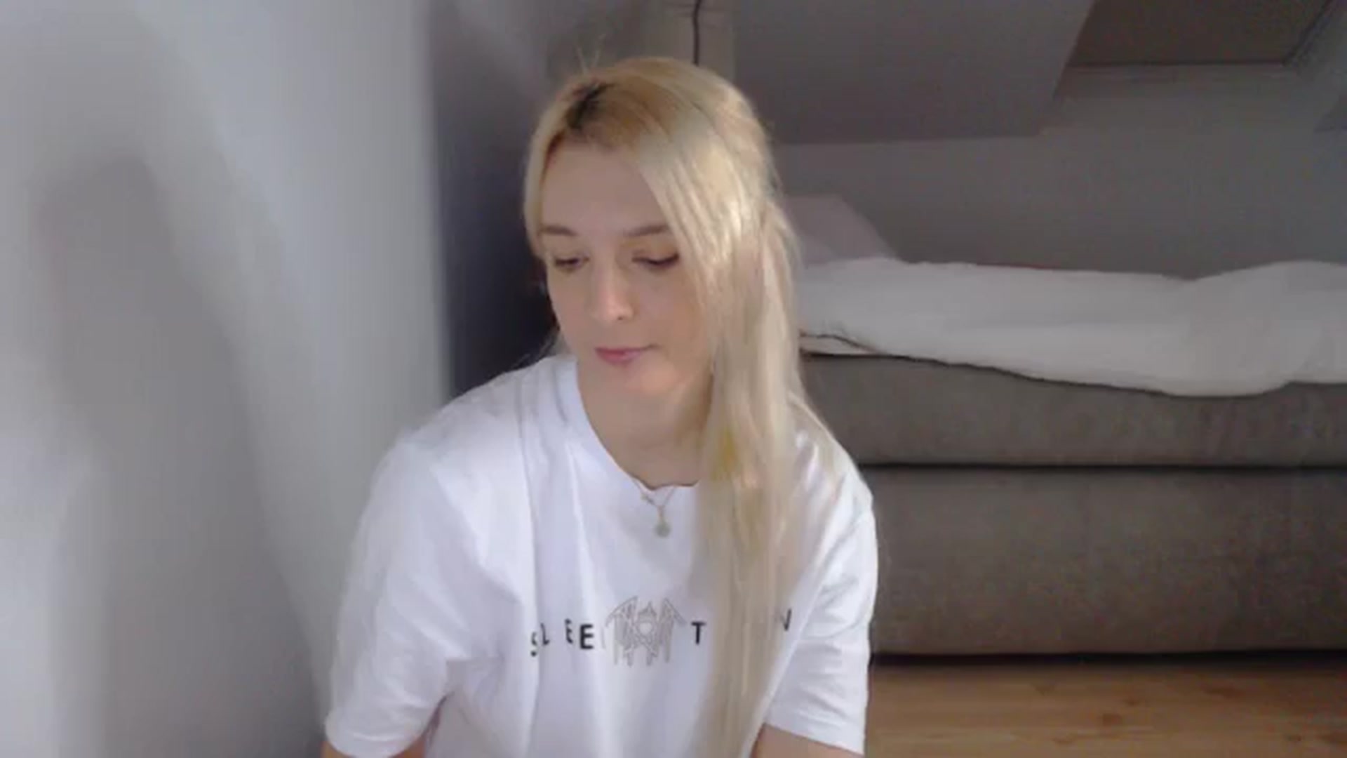 Gallery image thumbnail from AllleeS's myfreecams stream on, 11/26/2024, 14:07 image 4 of 20