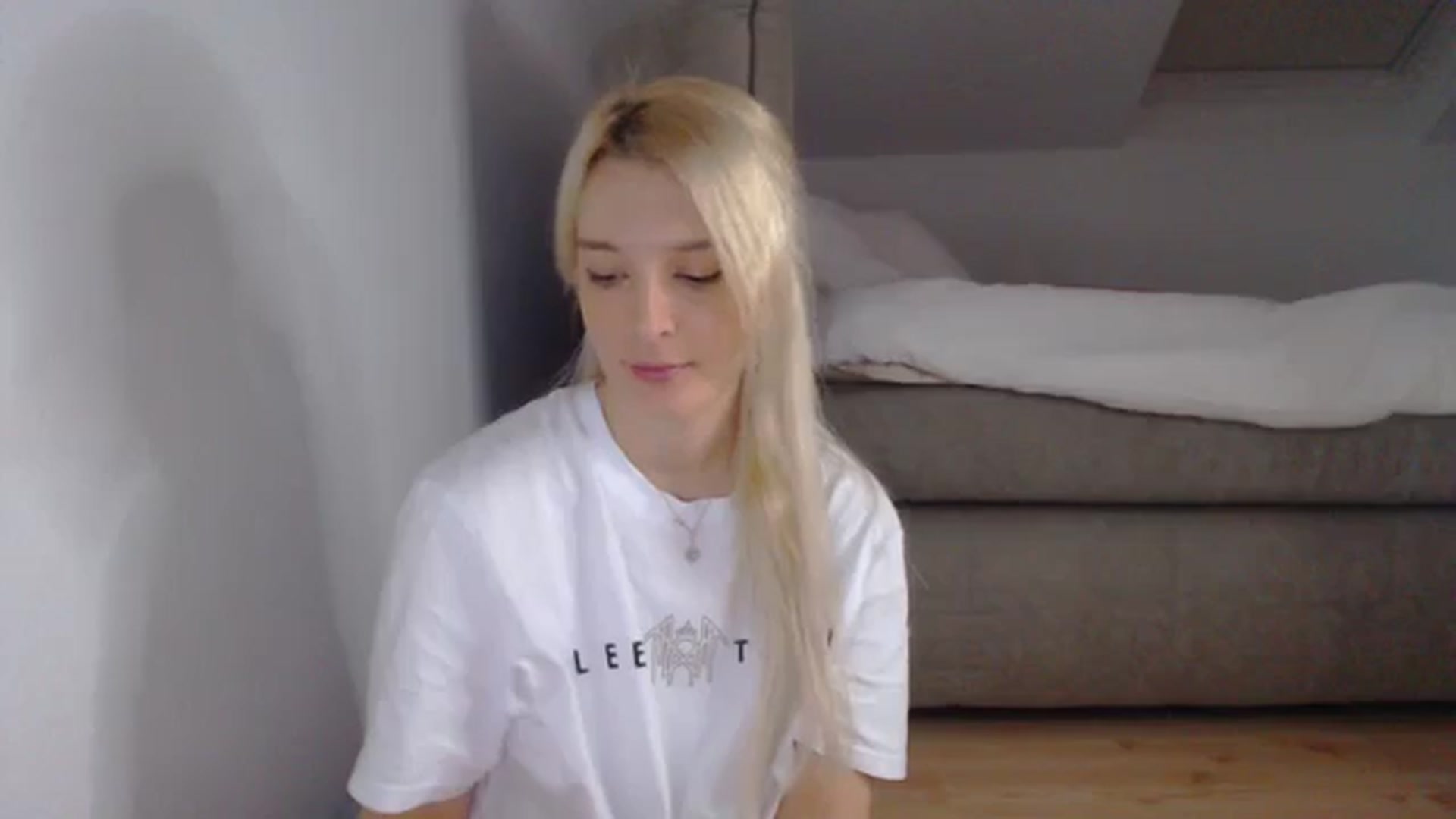 Gallery image thumbnail from AllleeS's myfreecams stream on, 11/26/2024, 14:07 image 5 of 20