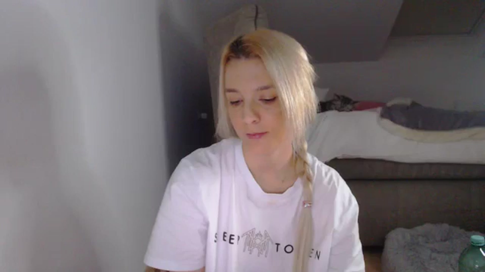 Gallery image thumbnail from AllleeS's myfreecams stream on, 12/09/2024, 14:24 image 15 of 20