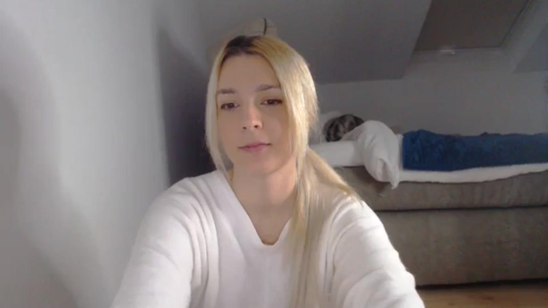 Gallery image thumbnail from AllleeS's myfreecams stream on, 12/30/2024, 14:34 image 8 of 20