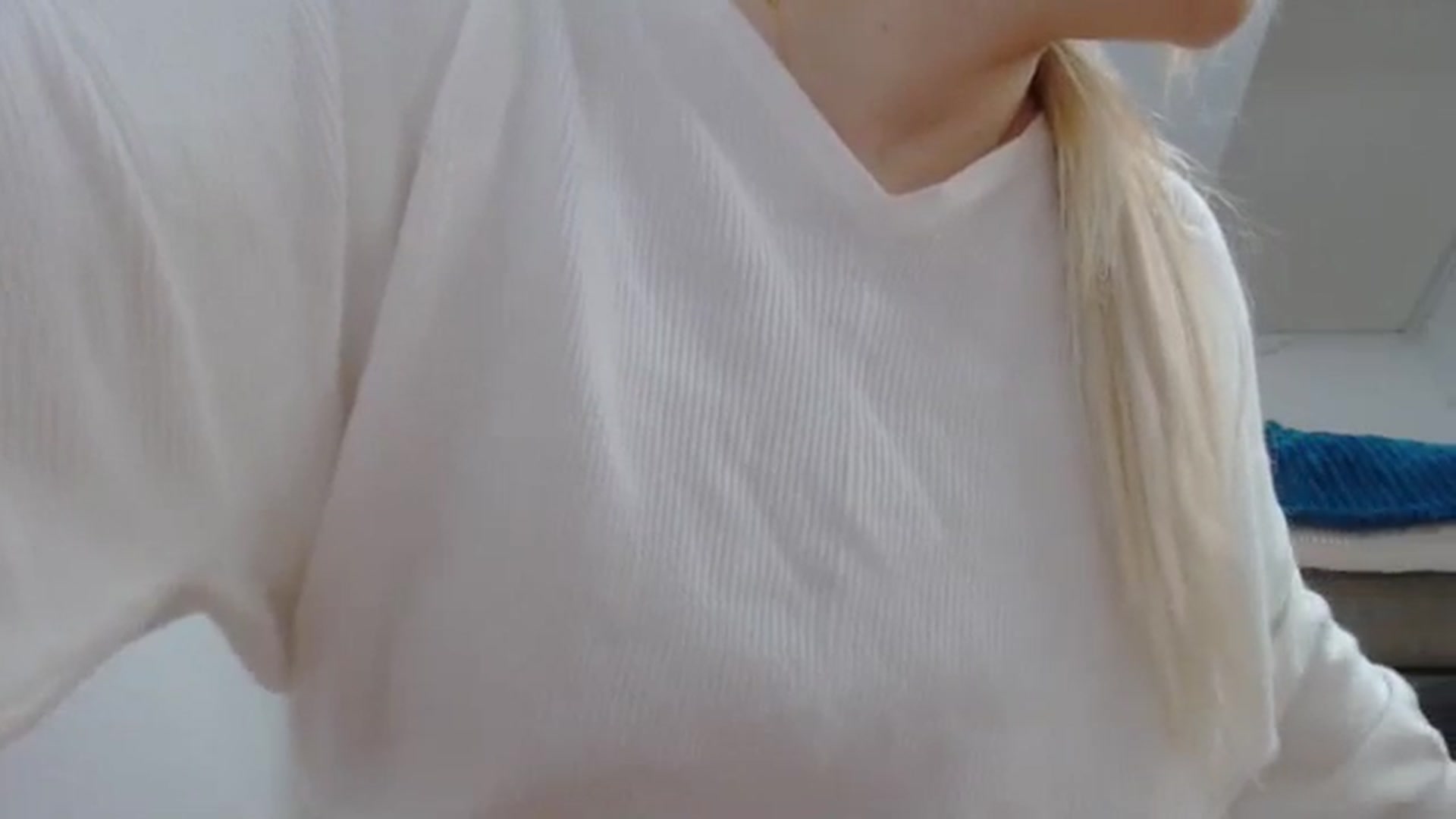 Gallery image thumbnail from AllleeS's myfreecams stream on, 12/30/2024, 14:34 image 7 of 20