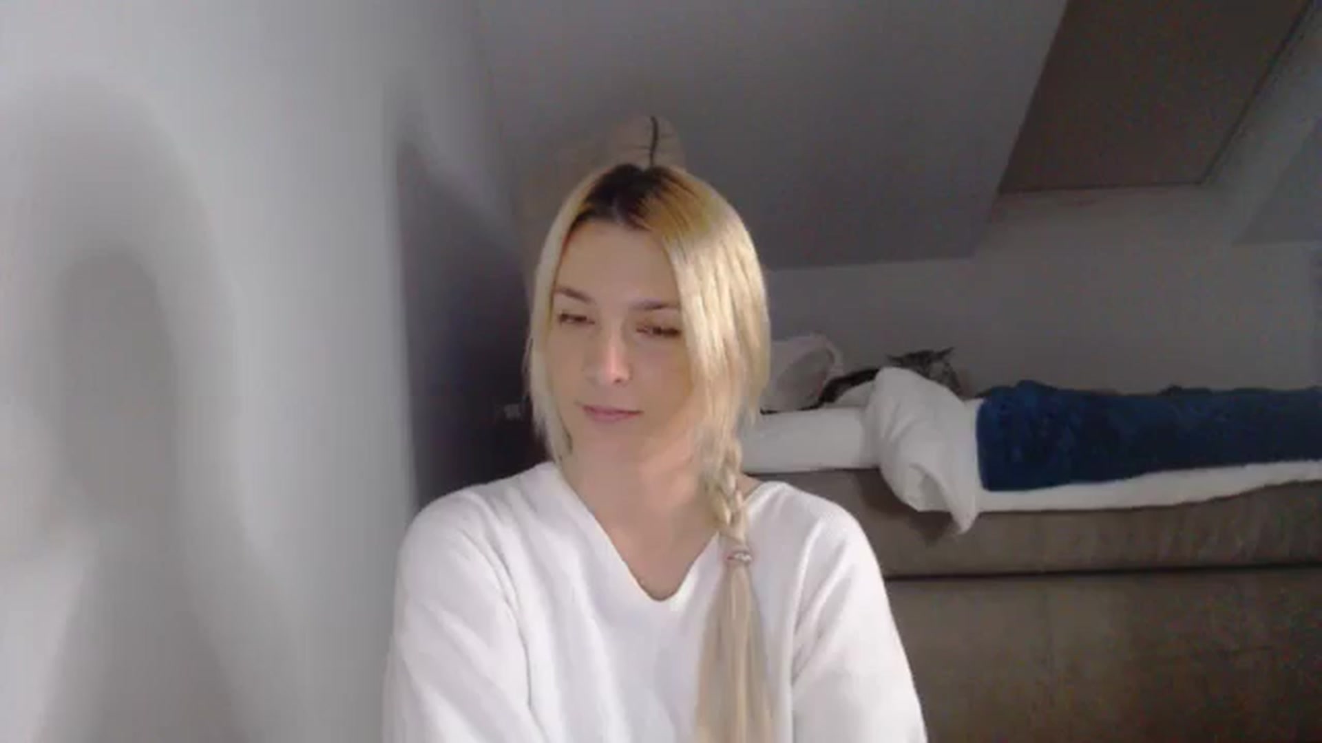 Gallery image thumbnail from AllleeS's myfreecams stream on, 12/30/2024, 17:37 image 5 of 20