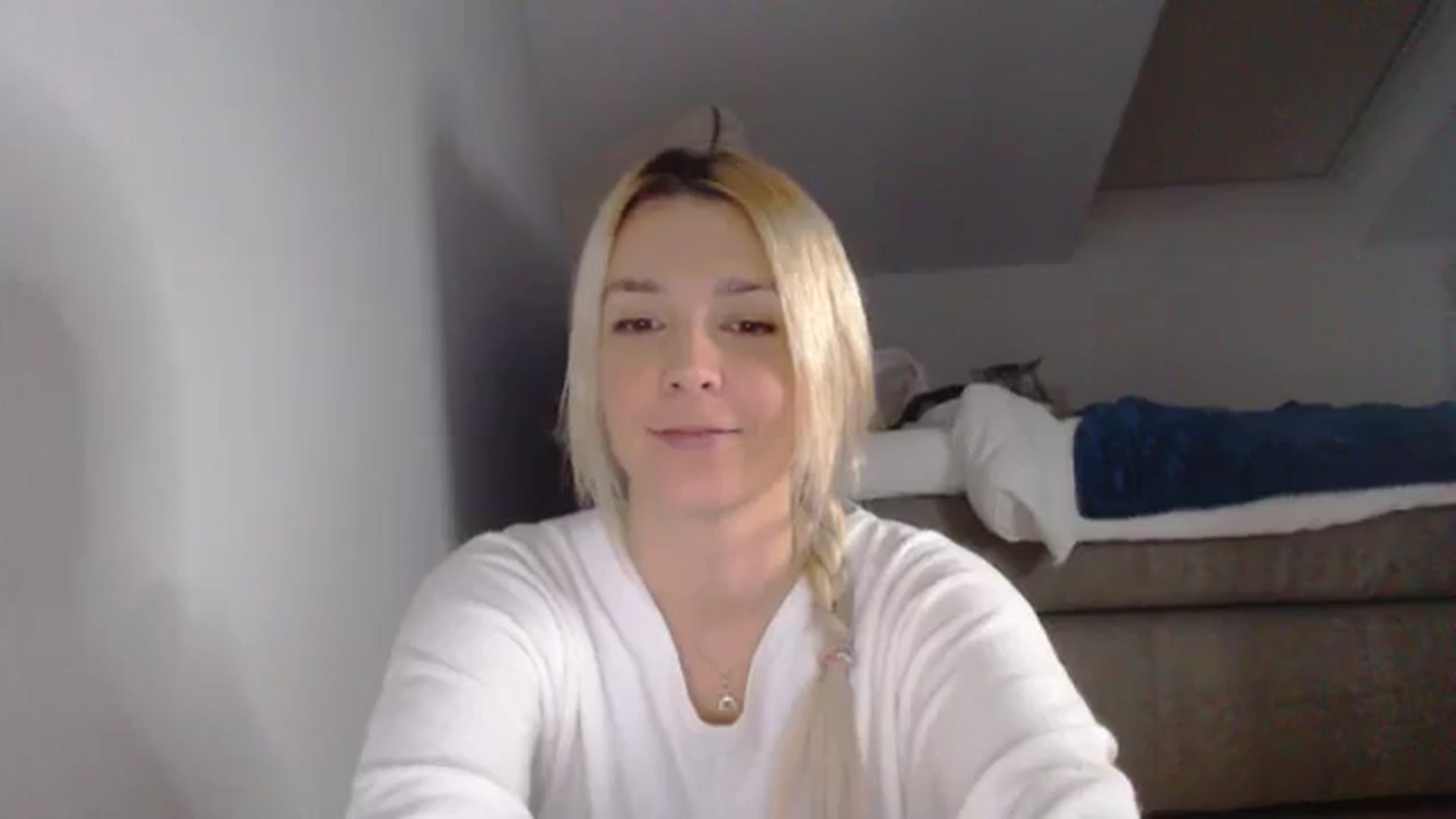 Gallery image thumbnail from AllleeS's myfreecams stream on, 12/30/2024, 17:37 image 7 of 20