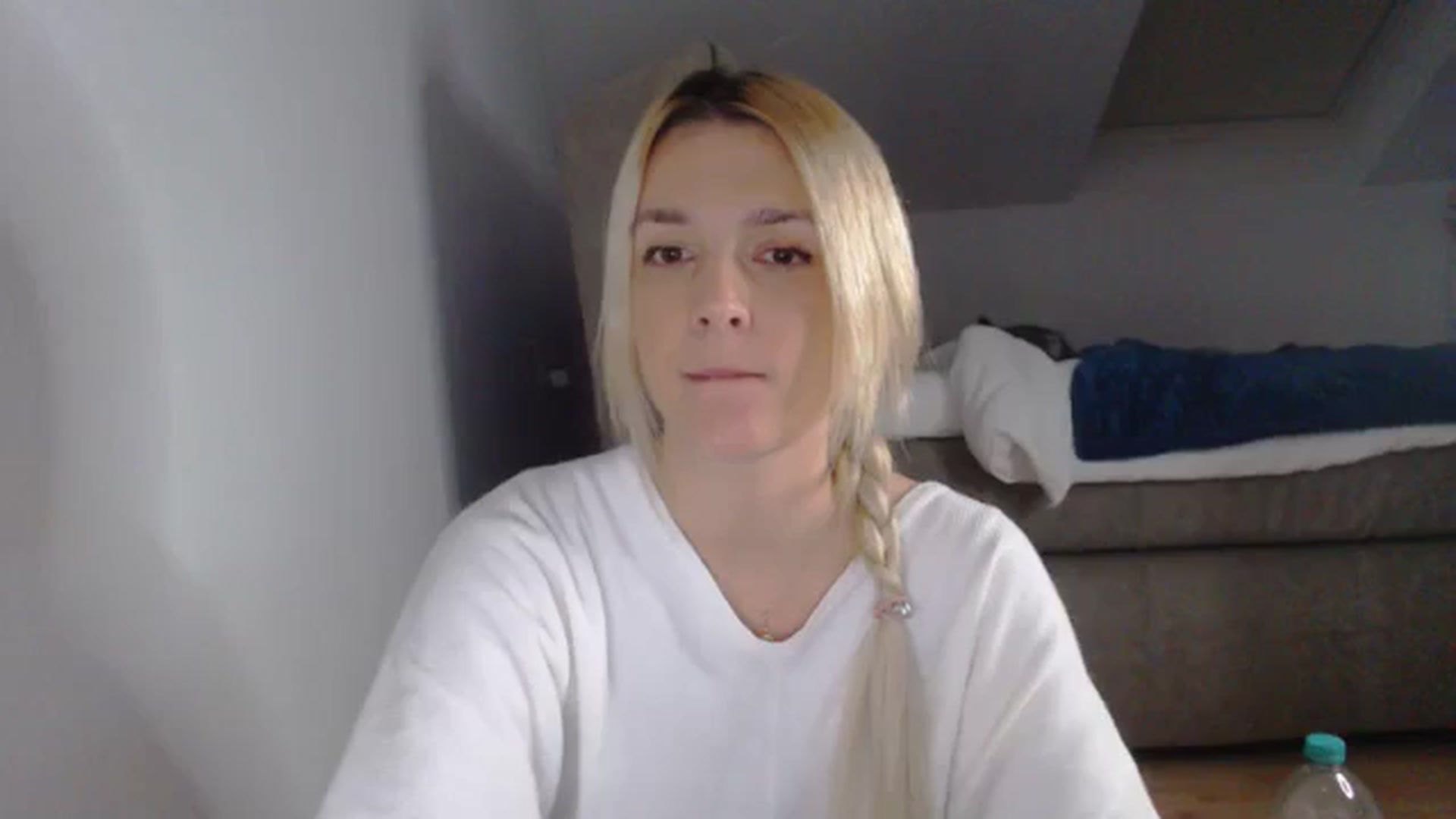 Gallery image thumbnail from AllleeS's myfreecams stream on, 12/30/2024, 17:37 image 18 of 20