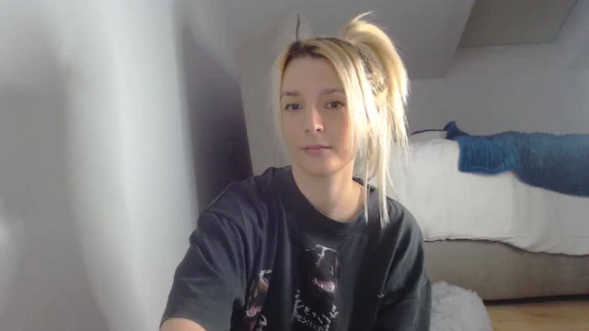 Gallery image thumbnail from AllleeS's myfreecams stream on, 01/01/2025, 16:05 image 4 of 20