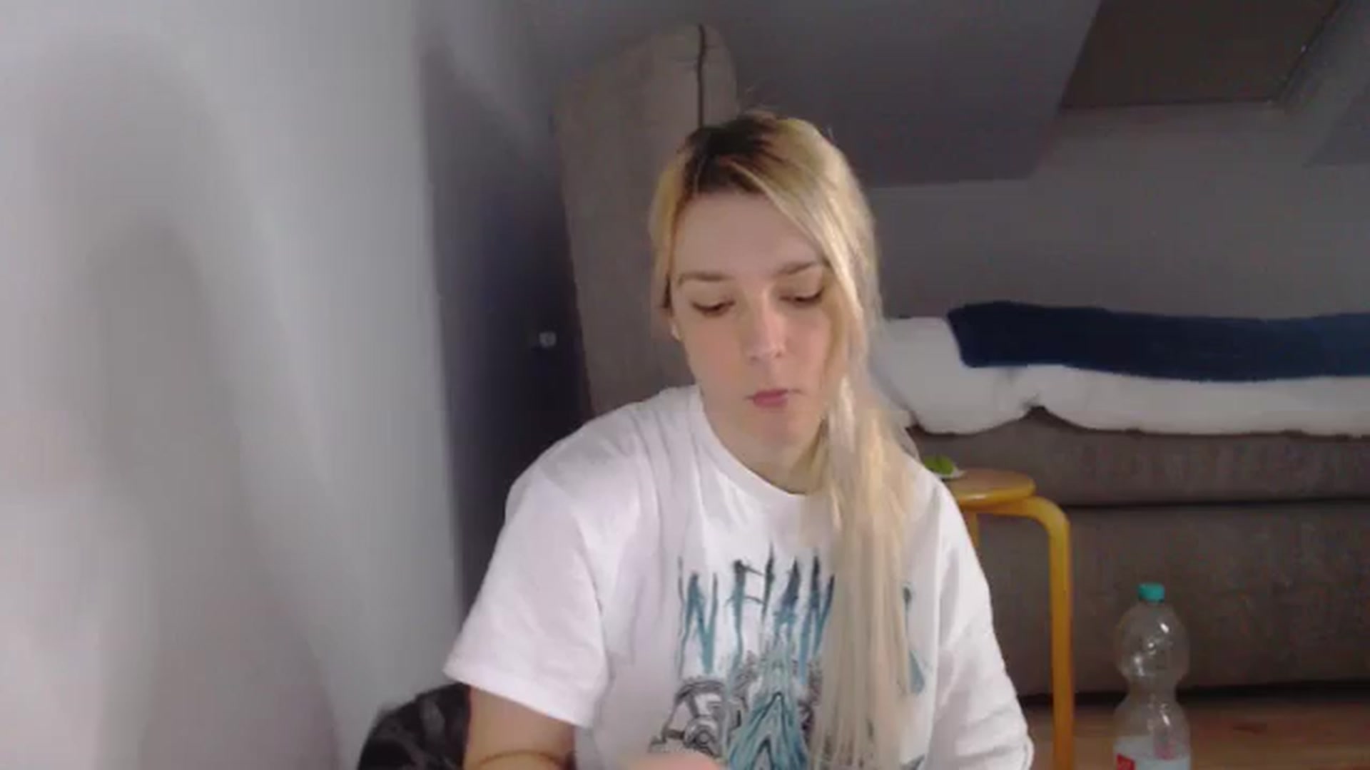 Gallery image thumbnail from AllleeS's myfreecams stream on, 01/07/2025, 14:08 image 4 of 20