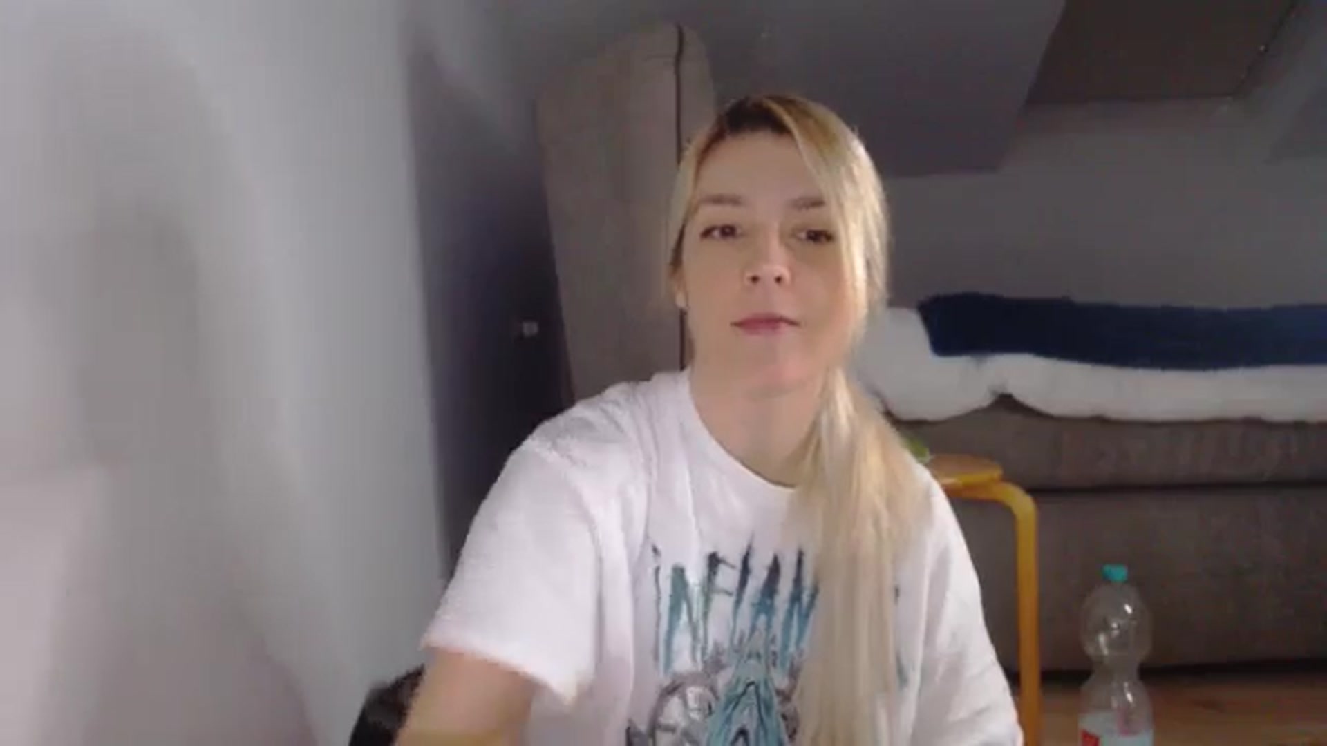 Gallery image thumbnail from AllleeS's myfreecams stream on, 01/07/2025, 14:08 image 5 of 20