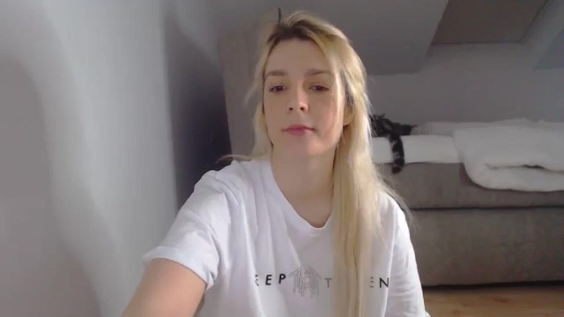 Gallery image thumbnail from AllleeS's myfreecams stream on, 01/08/2025, 13:36 image 19 of 20