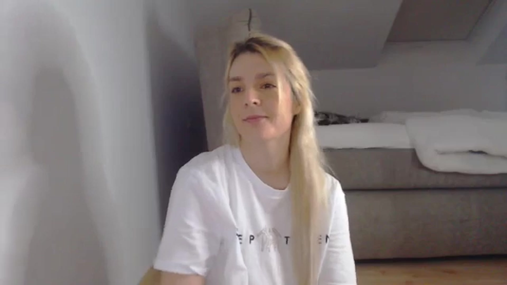 Gallery image thumbnail from AllleeS's myfreecams stream on, 01/08/2025, 14:24 image 7 of 20