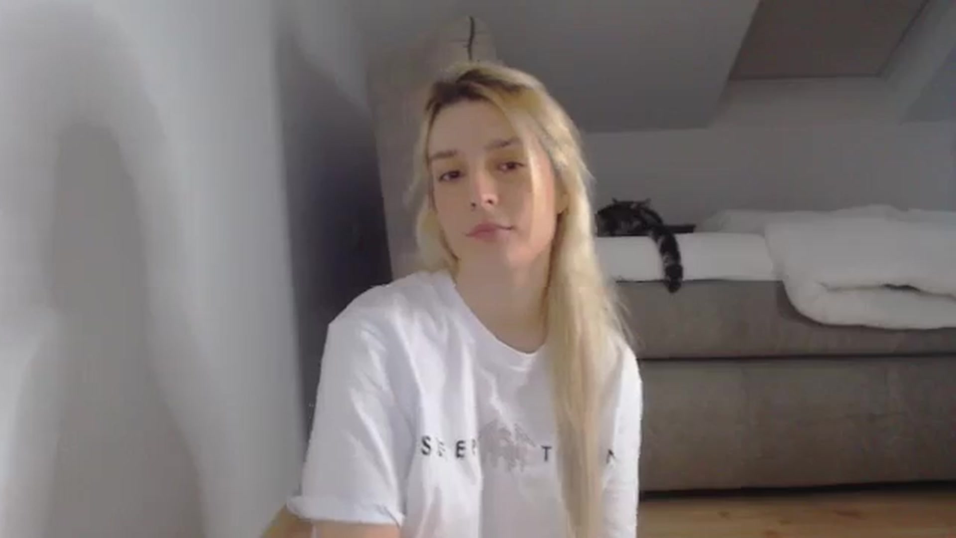 Gallery image thumbnail from AllleeS's myfreecams stream on, 01/08/2025, 14:24 image 2 of 20