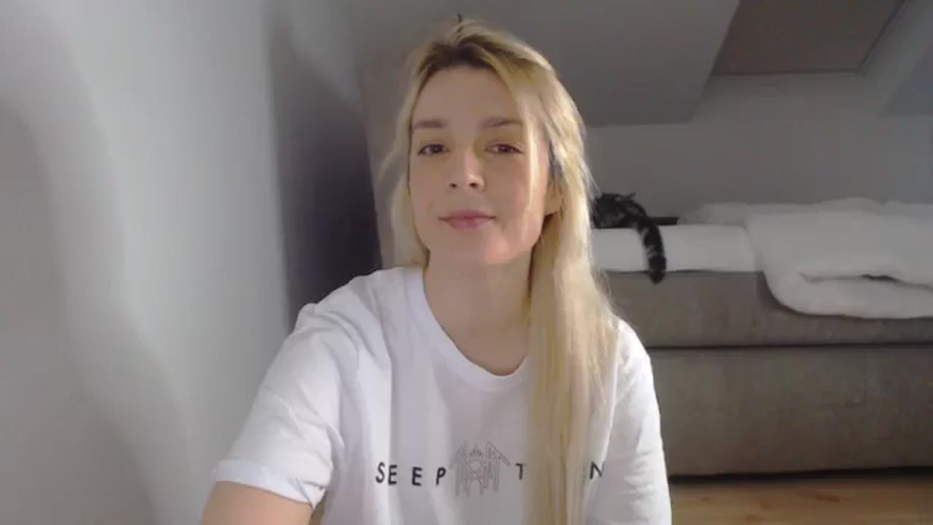 Gallery image thumbnail from AllleeS's myfreecams stream on, 01/08/2025, 14:24 image 1 of 20