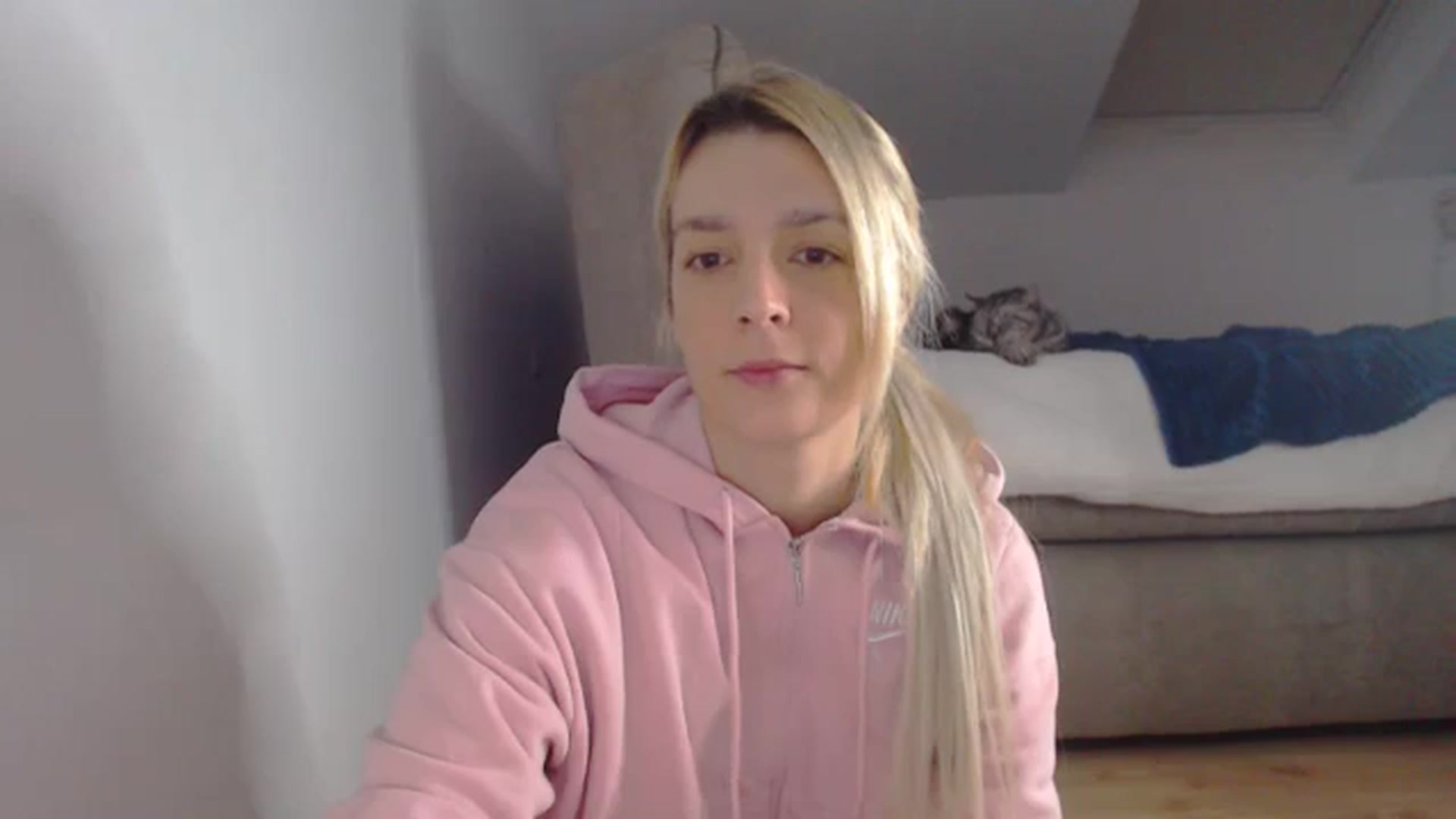 Gallery image thumbnail from AllleeS's myfreecams stream on, 01/10/2025, 13:50 image 7 of 20