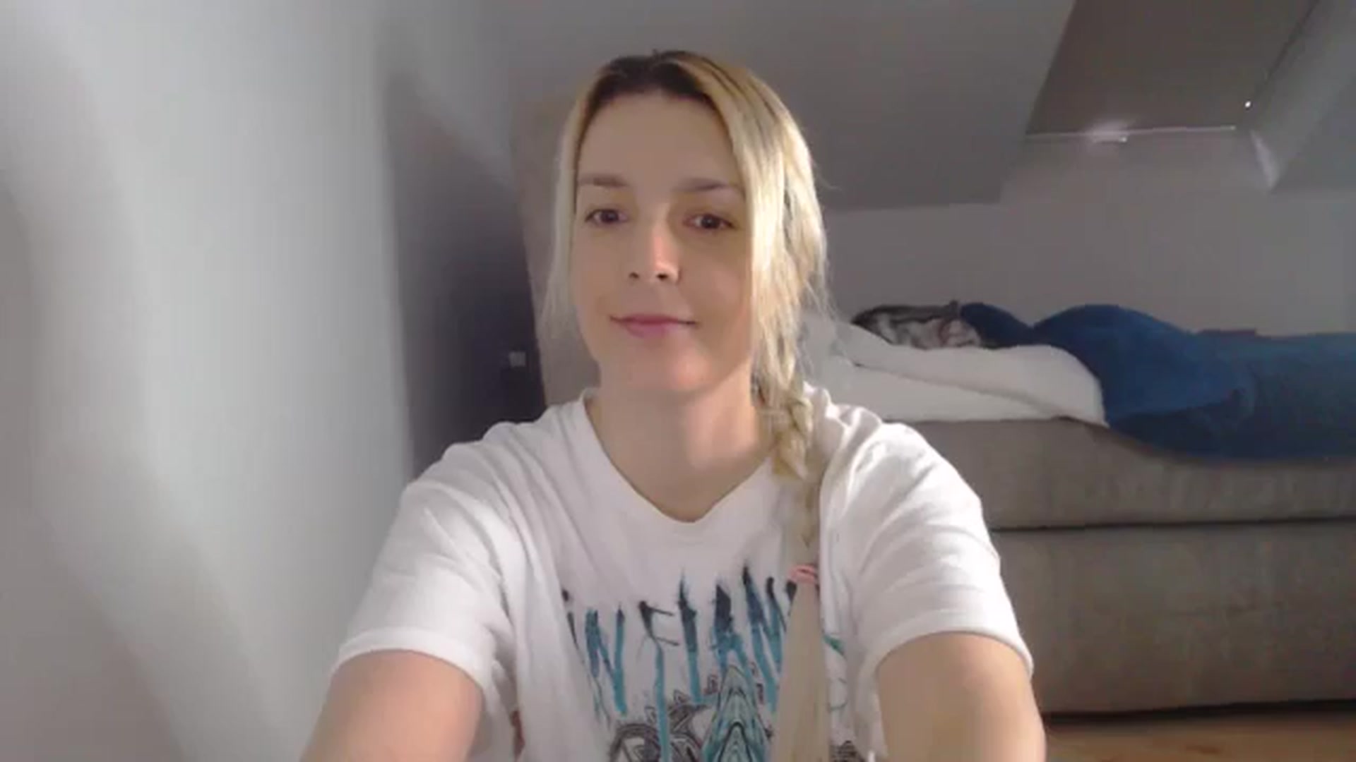 Gallery image thumbnail from AllleeS's myfreecams stream on, 01/22/2025, 14:14 image 18 of 20