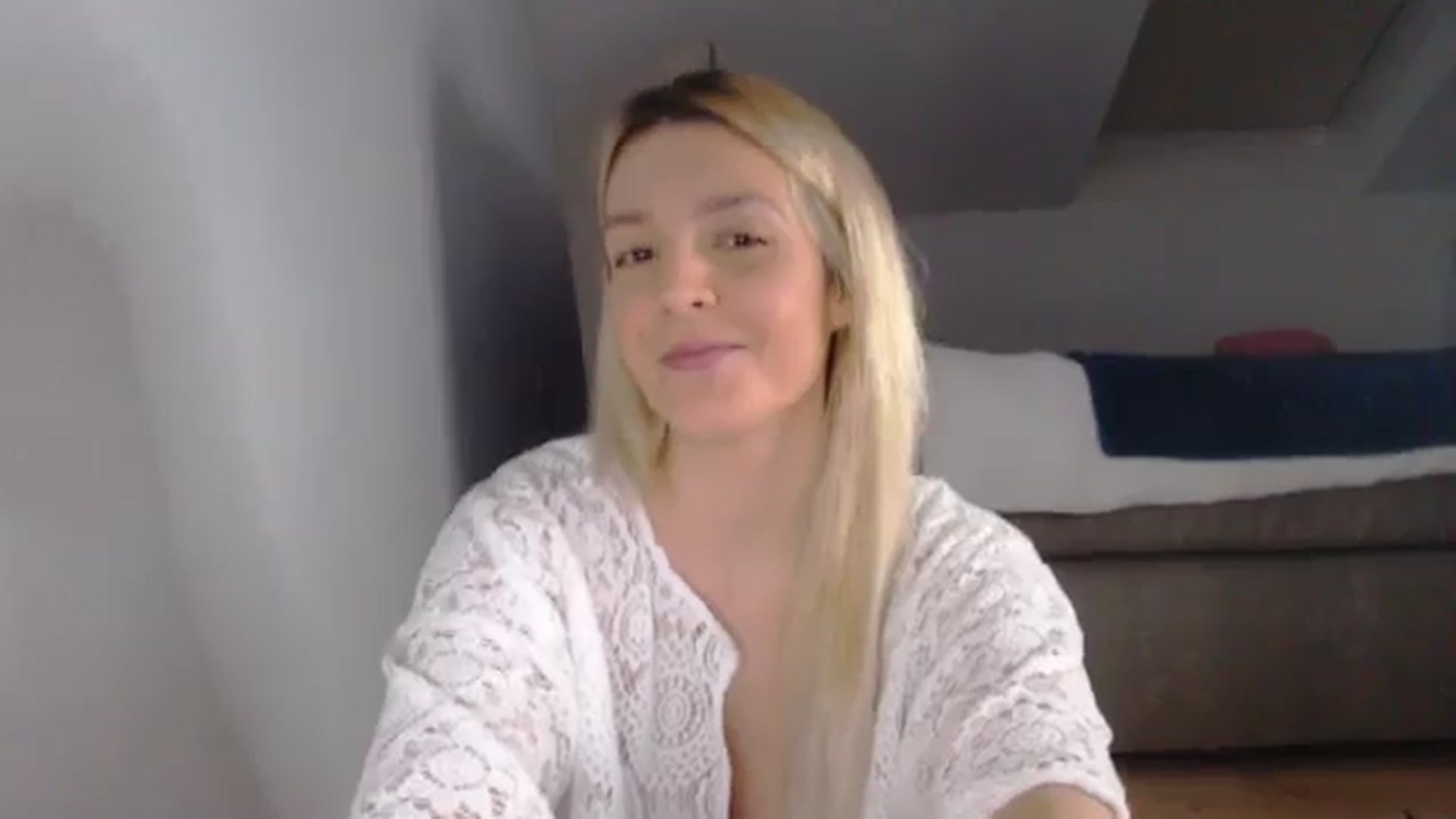 Gallery image thumbnail from AllleeS's myfreecams stream on, 01/27/2025, 13:27 image 14 of 20