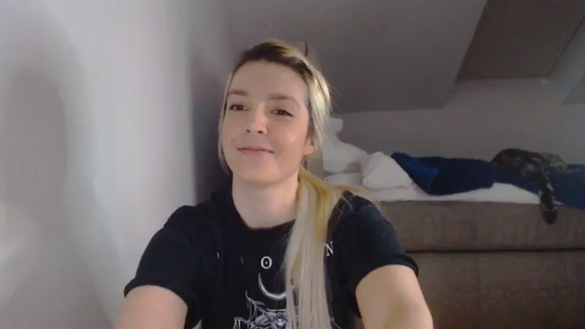 Gallery image thumbnail from AllleeS's myfreecams stream on, 02/03/2025, 13:50 image 11 of 20