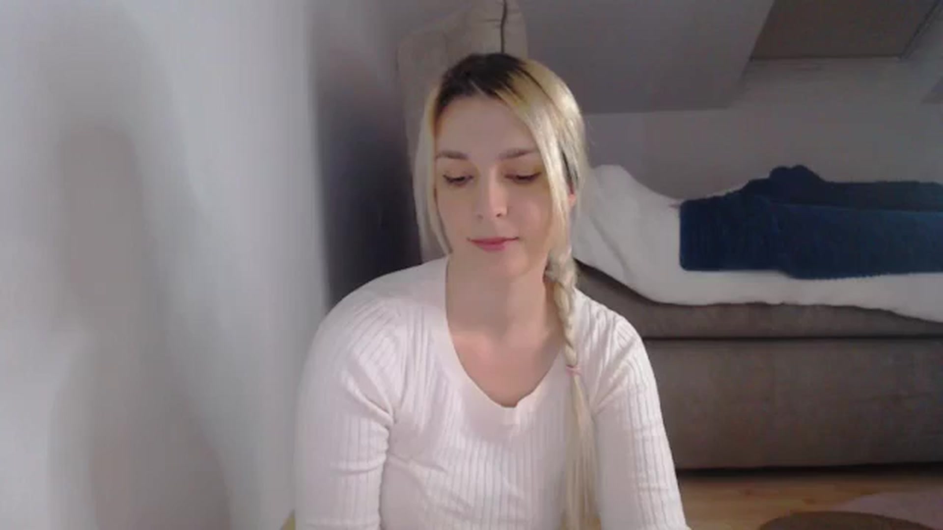Gallery image thumbnail from AllleeS's myfreecams stream on, 02/05/2025, 14:07 image 1 of 20