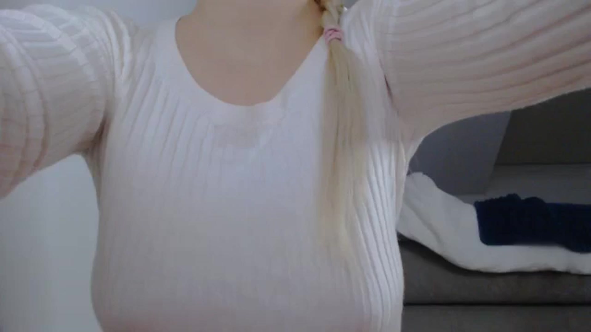 Gallery image thumbnail from AllleeS's myfreecams stream on, 02/05/2025, 14:07 image 12 of 20