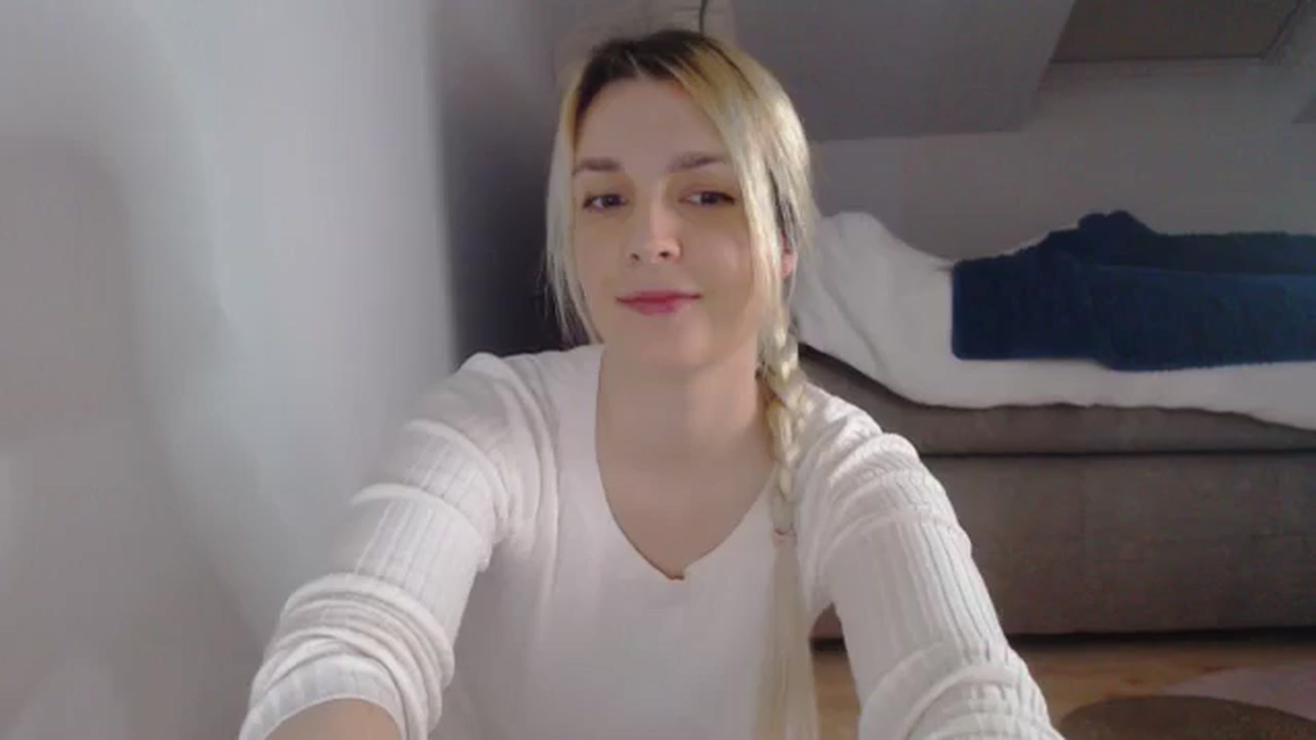 Gallery image thumbnail from AllleeS's myfreecams stream on, 02/05/2025, 14:07 image 3 of 20