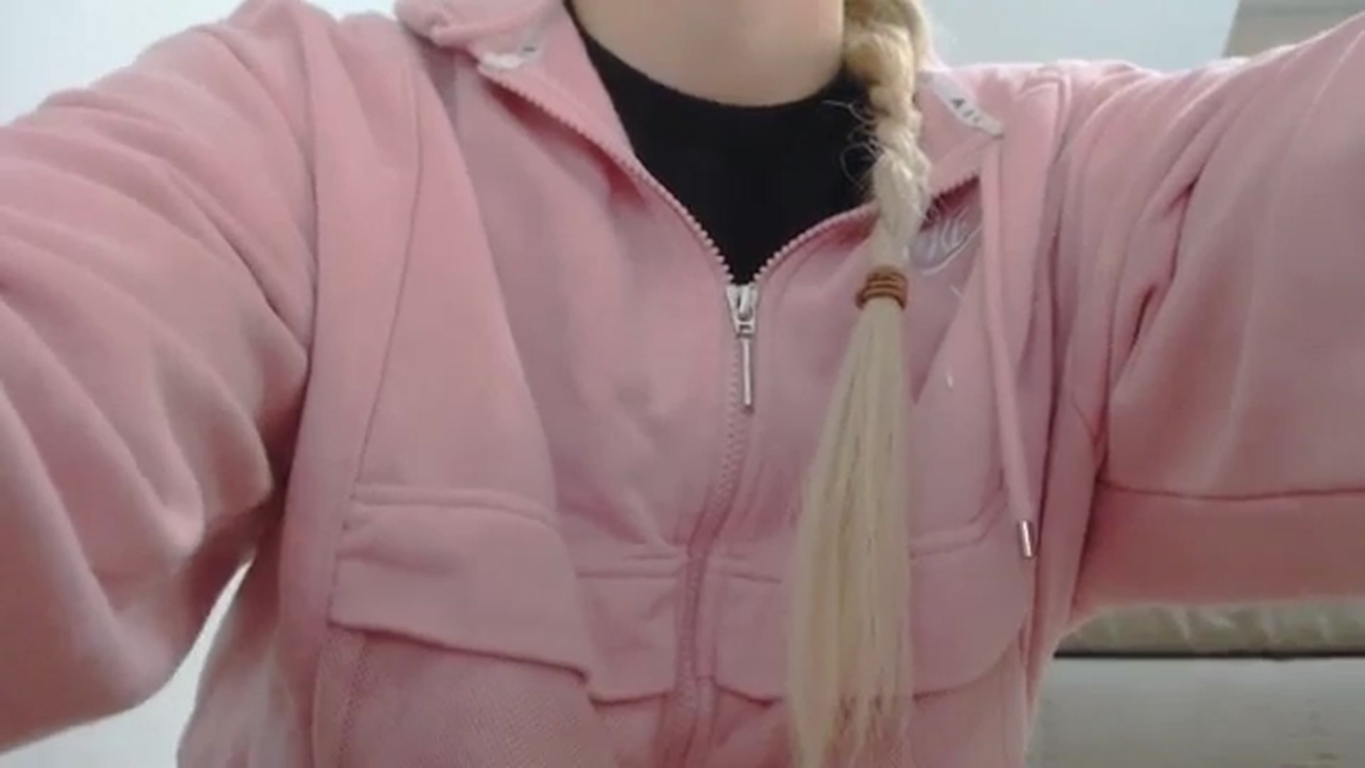 Gallery image thumbnail from AllleeS's myfreecams stream on, 02/06/2025, 13:40 image 16 of 20
