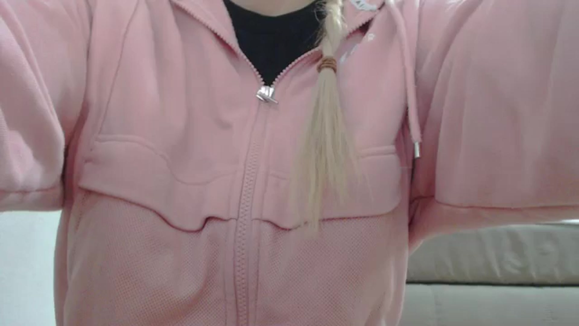 Gallery image thumbnail from AllleeS's myfreecams stream on, 02/06/2025, 14:03 image 15 of 20