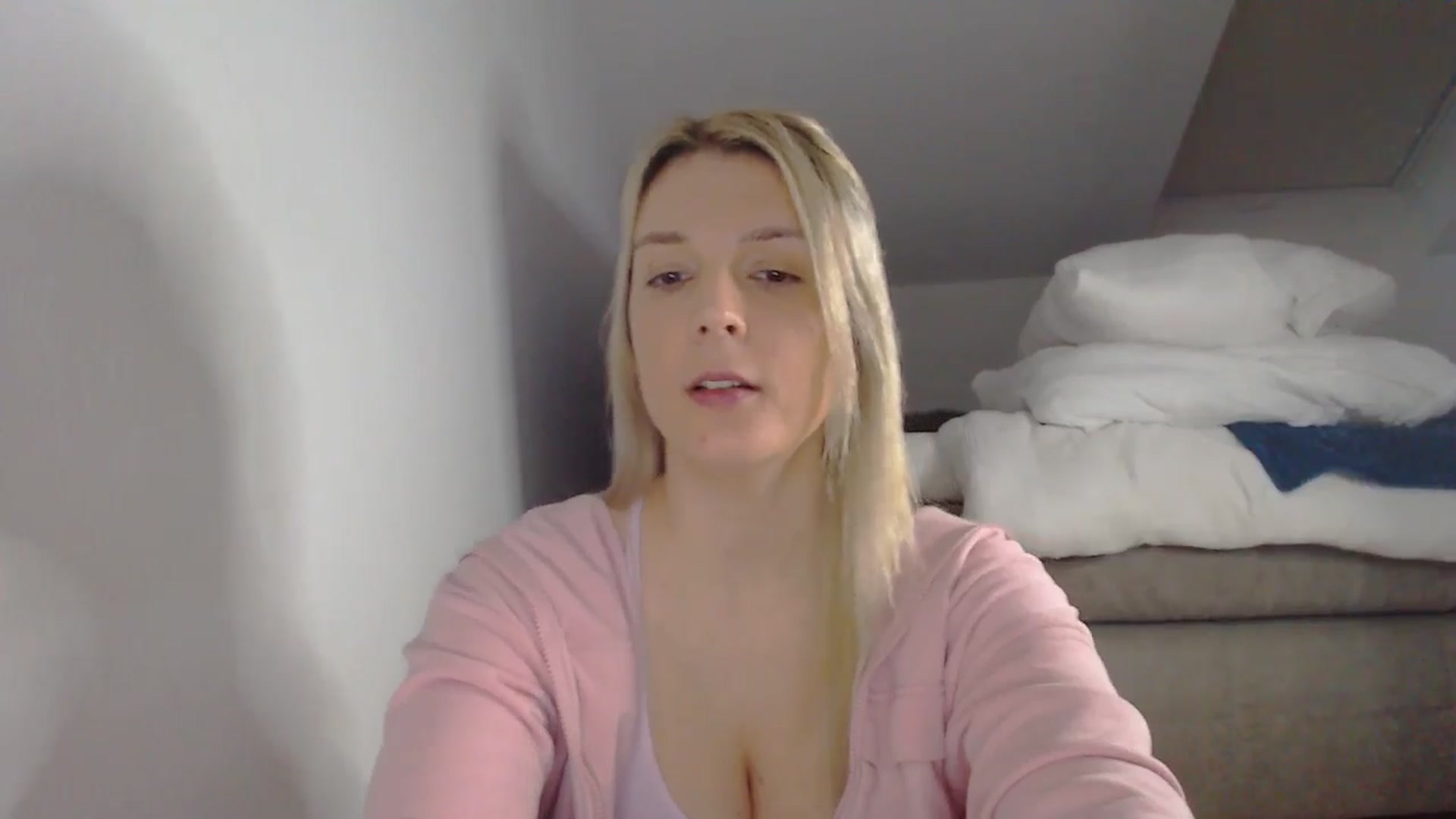 Gallery image thumbnail from AllleeS's myfreecams stream on, 02/25/2025, 14:05 image 11 of 20