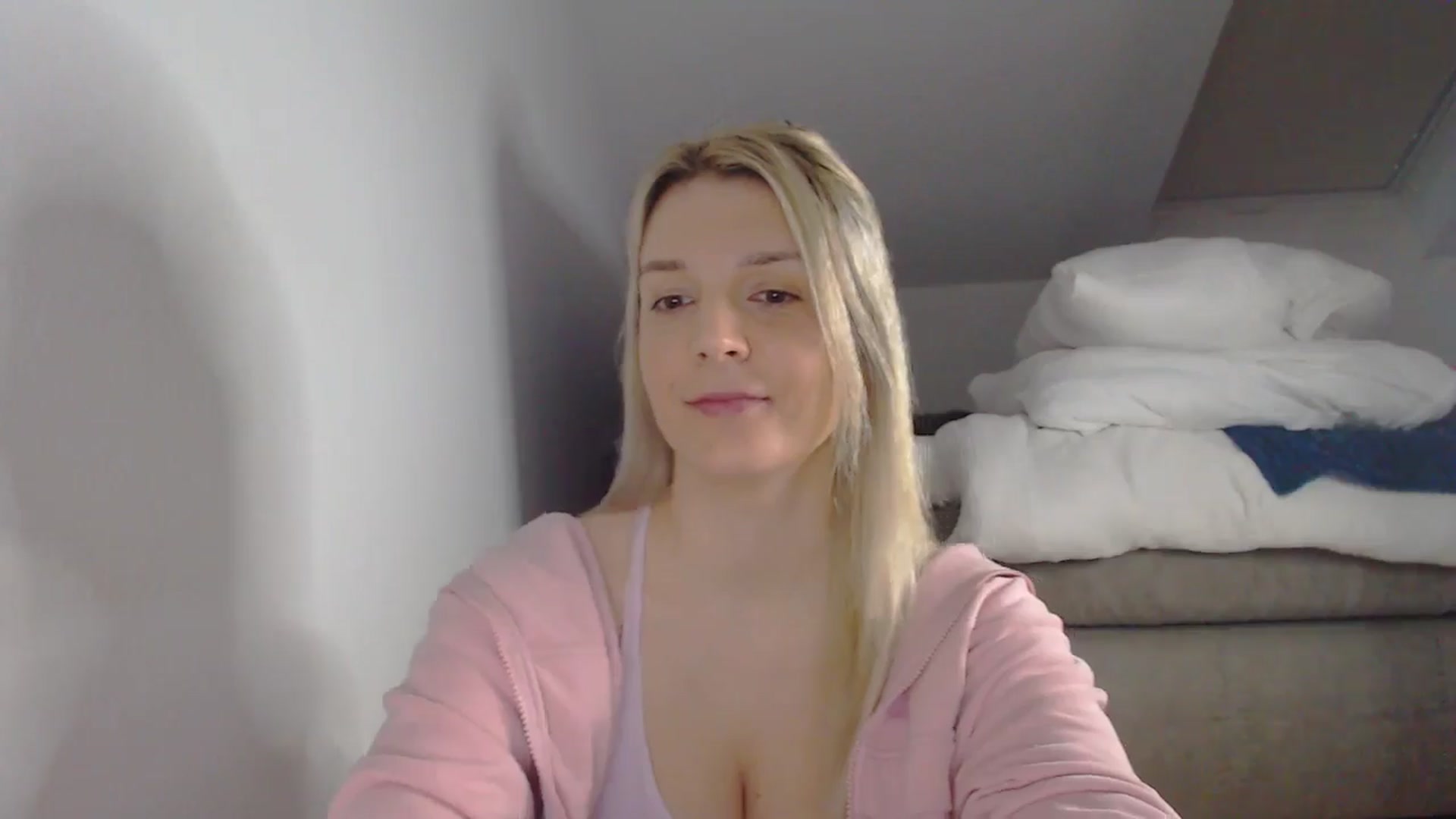 Gallery image thumbnail from AllleeS's myfreecams stream on, 02/25/2025, 14:05 image 8 of 20