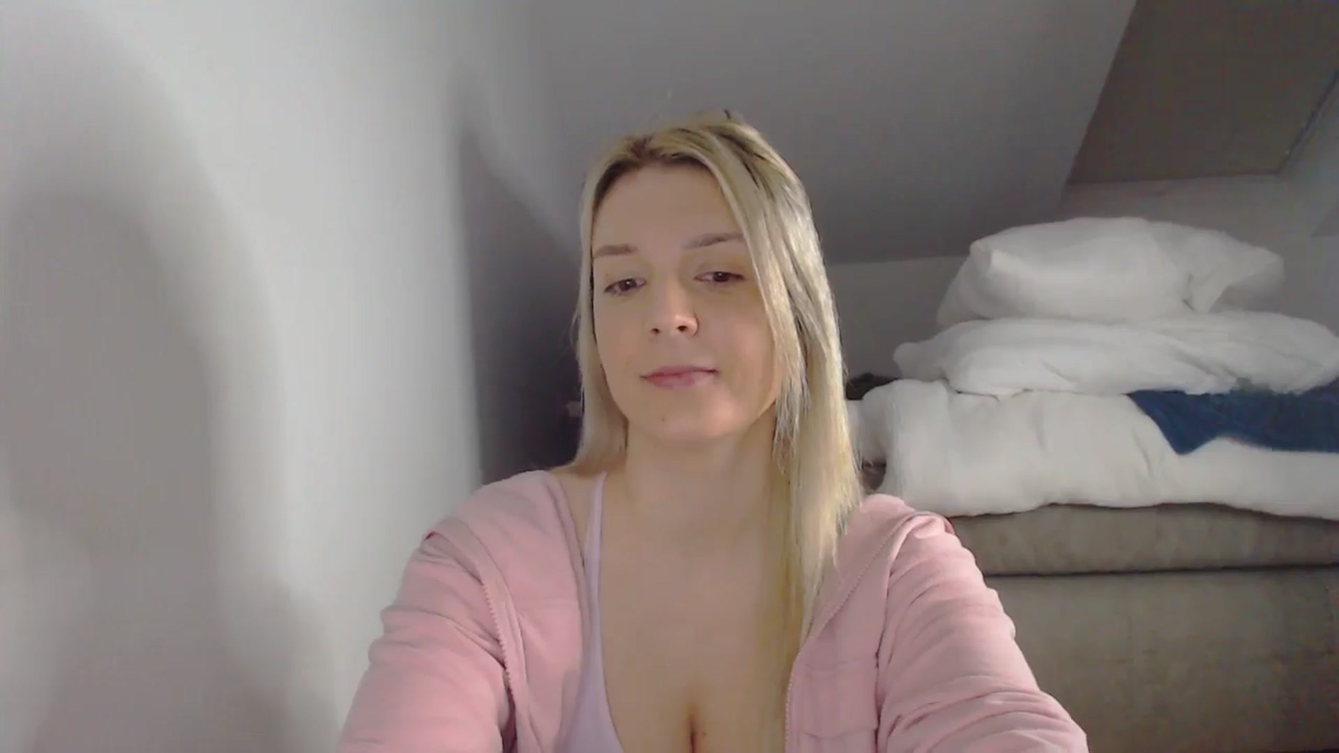 Gallery image thumbnail from AllleeS's myfreecams stream on, 02/25/2025, 14:05 image 9 of 20