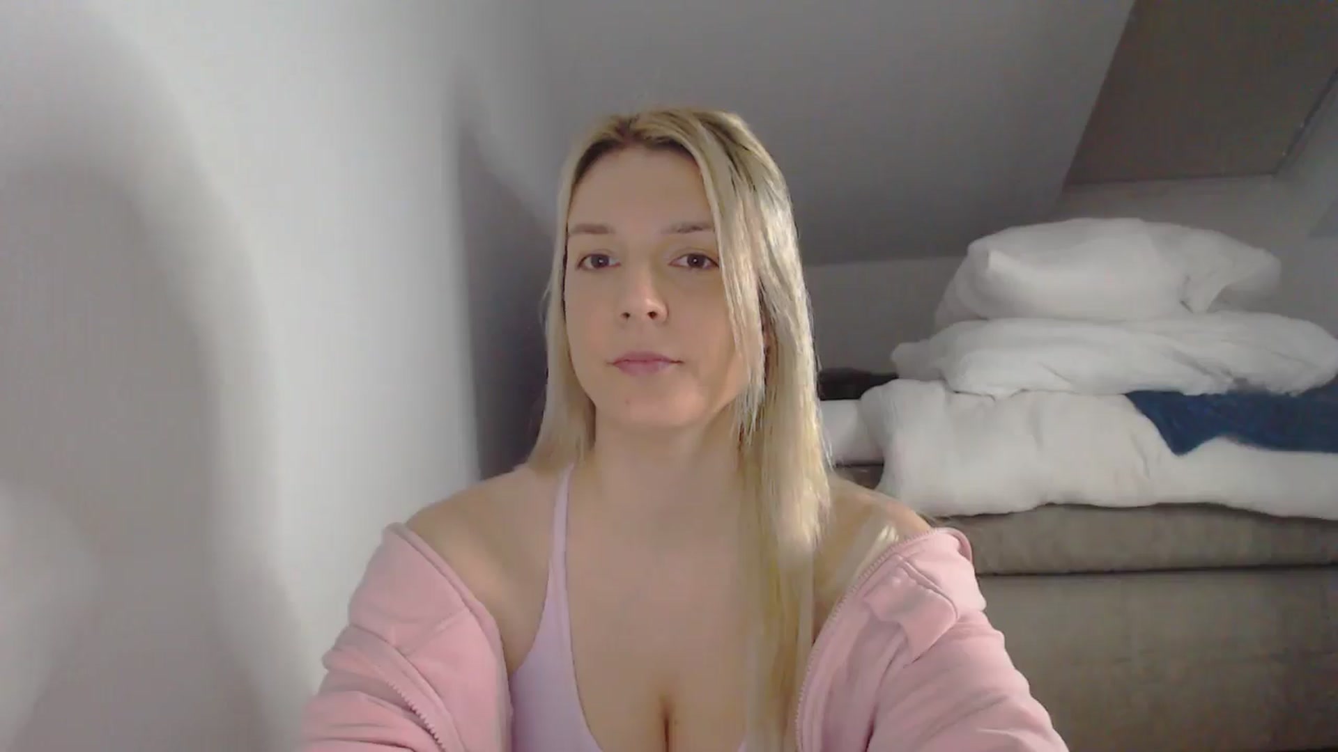 Gallery image thumbnail from AllleeS's myfreecams stream on, 02/25/2025, 14:05 image 5 of 20