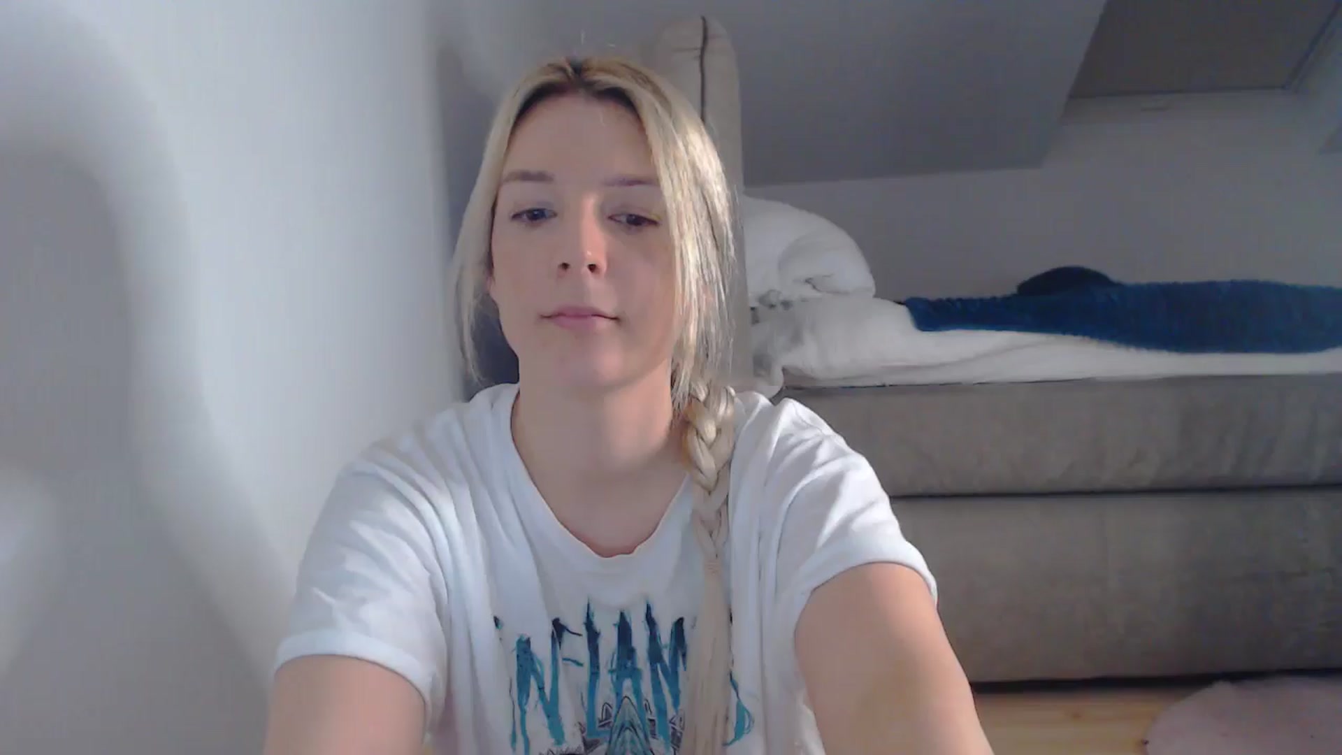Gallery image thumbnail from AllleeS's myfreecams stream on, 03/04/2025, 13:24 image 5 of 20