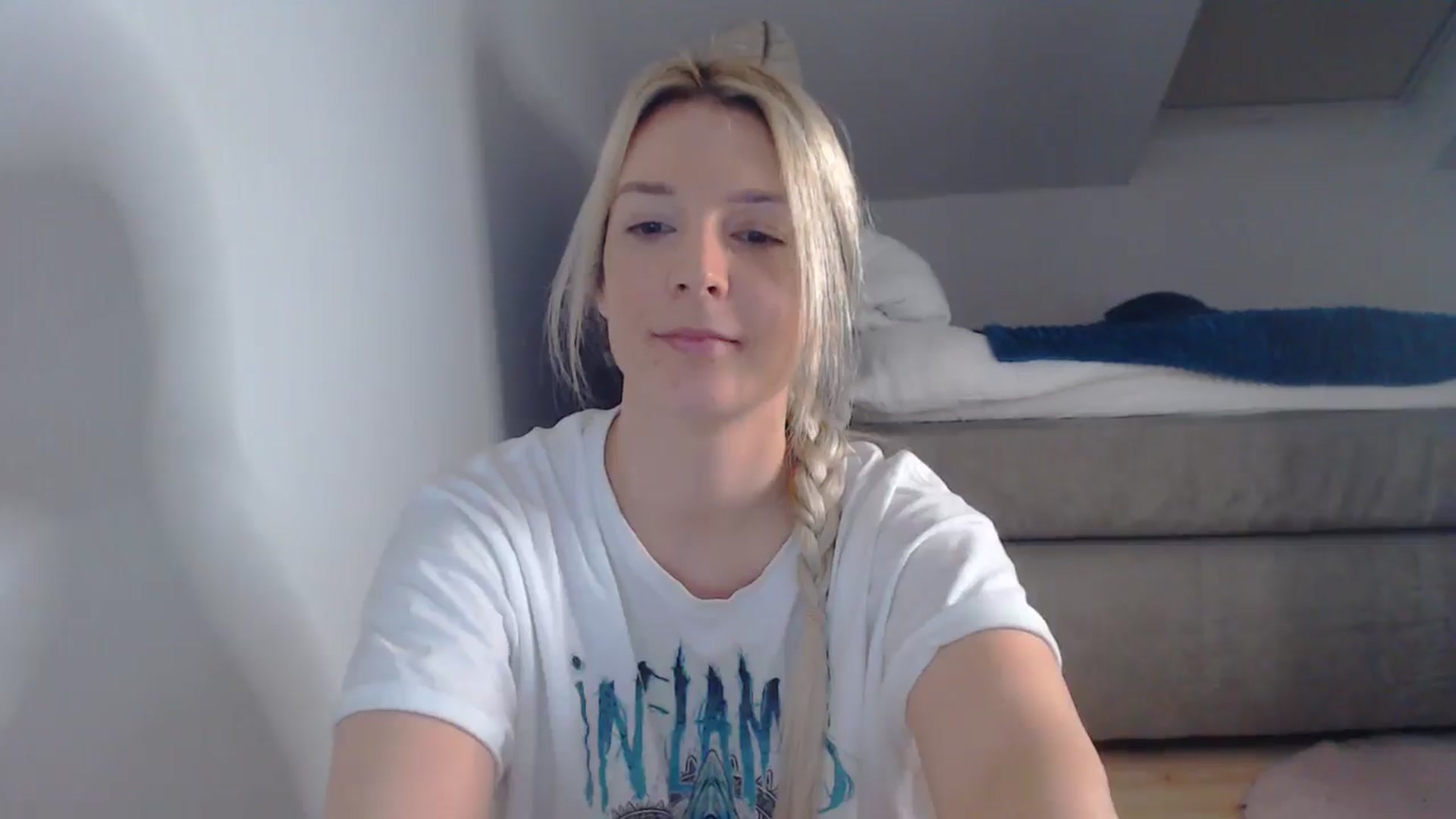 Gallery image thumbnail from AllleeS's myfreecams stream on, 03/04/2025, 13:24 image 7 of 20