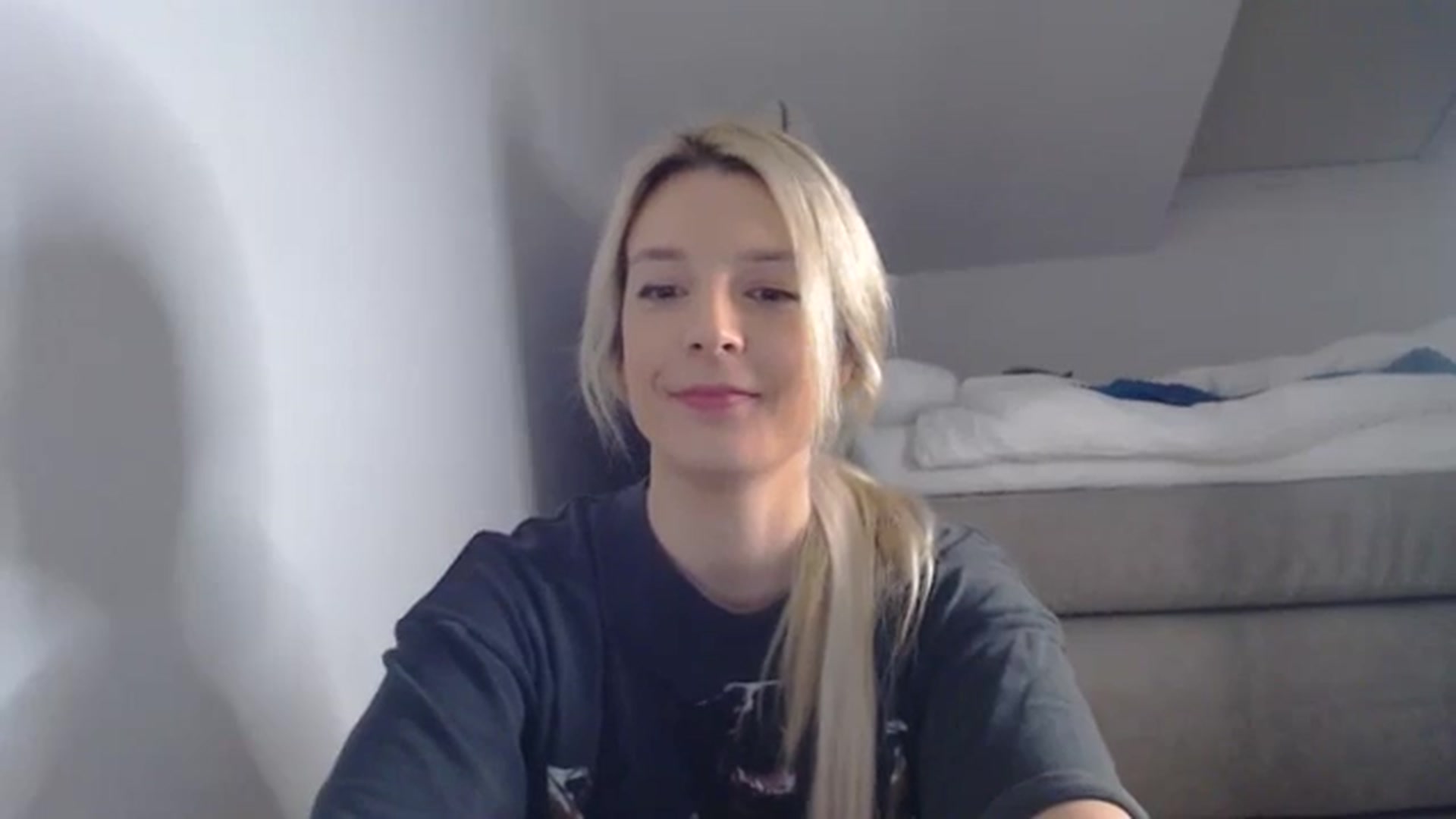 Gallery image thumbnail from AllleeS's myfreecams stream on, 03/12/2025, 14:15 image 16 of 20