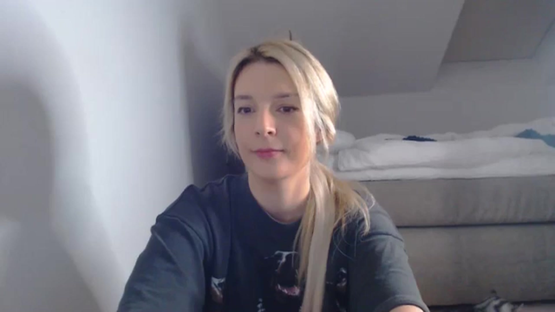 Gallery image thumbnail from AllleeS's myfreecams stream on, 03/12/2025, 14:15 image 7 of 20