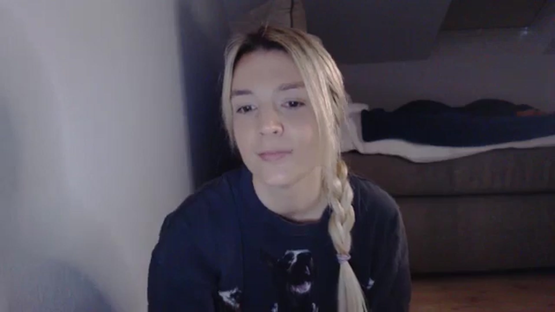 Gallery image thumbnail from AllleeS's myfreecams stream on, 03/27/2025, 13:48 image 5 of 20