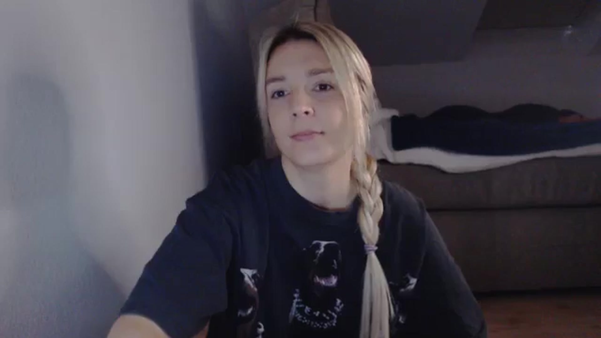 Gallery image thumbnail from AllleeS's myfreecams stream on, 03/27/2025, 13:48 image 3 of 20