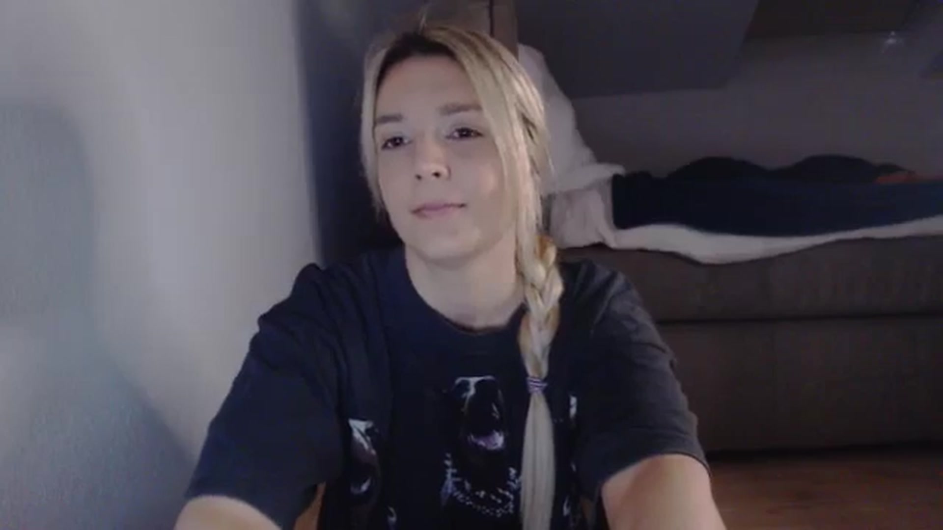 Gallery image thumbnail from AllleeS's myfreecams stream on, 03/27/2025, 13:48 image 4 of 20