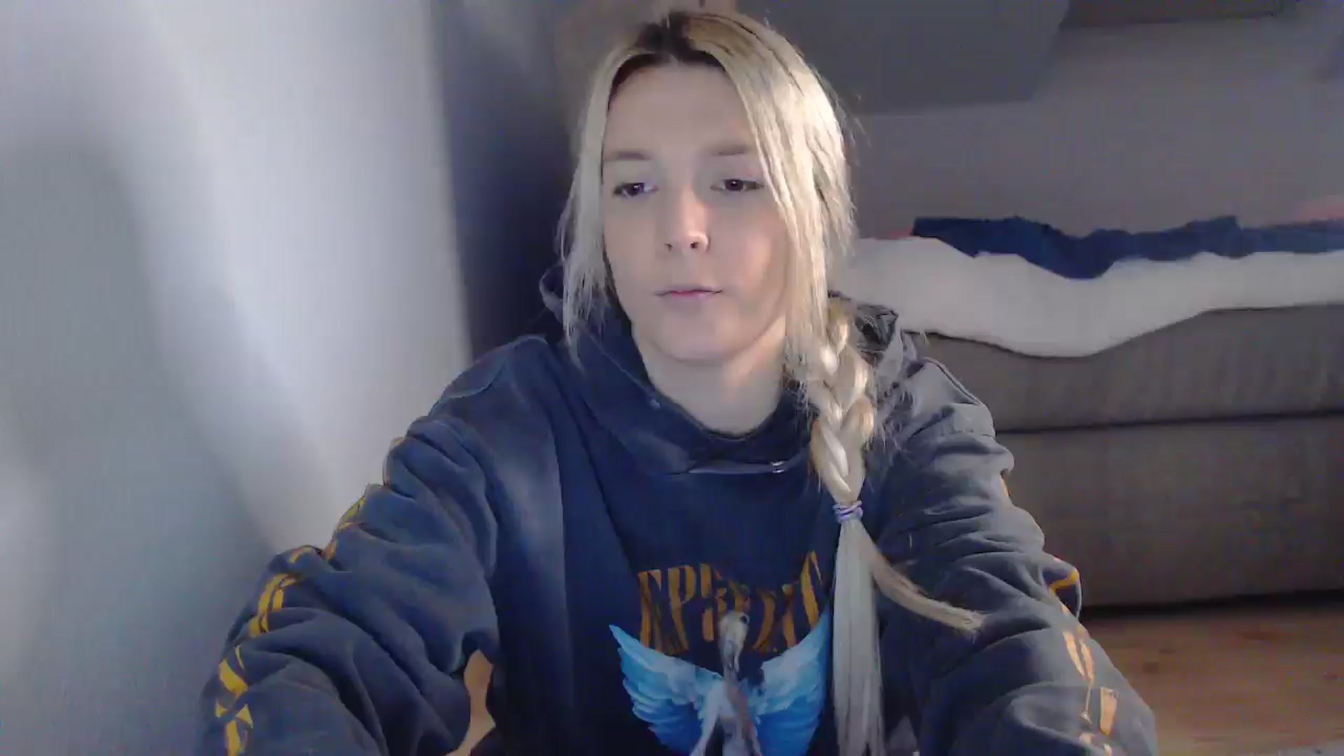 Gallery image thumbnail from AllleeS's myfreecams stream on, 03/27/2025, 16:39 image 14 of 20