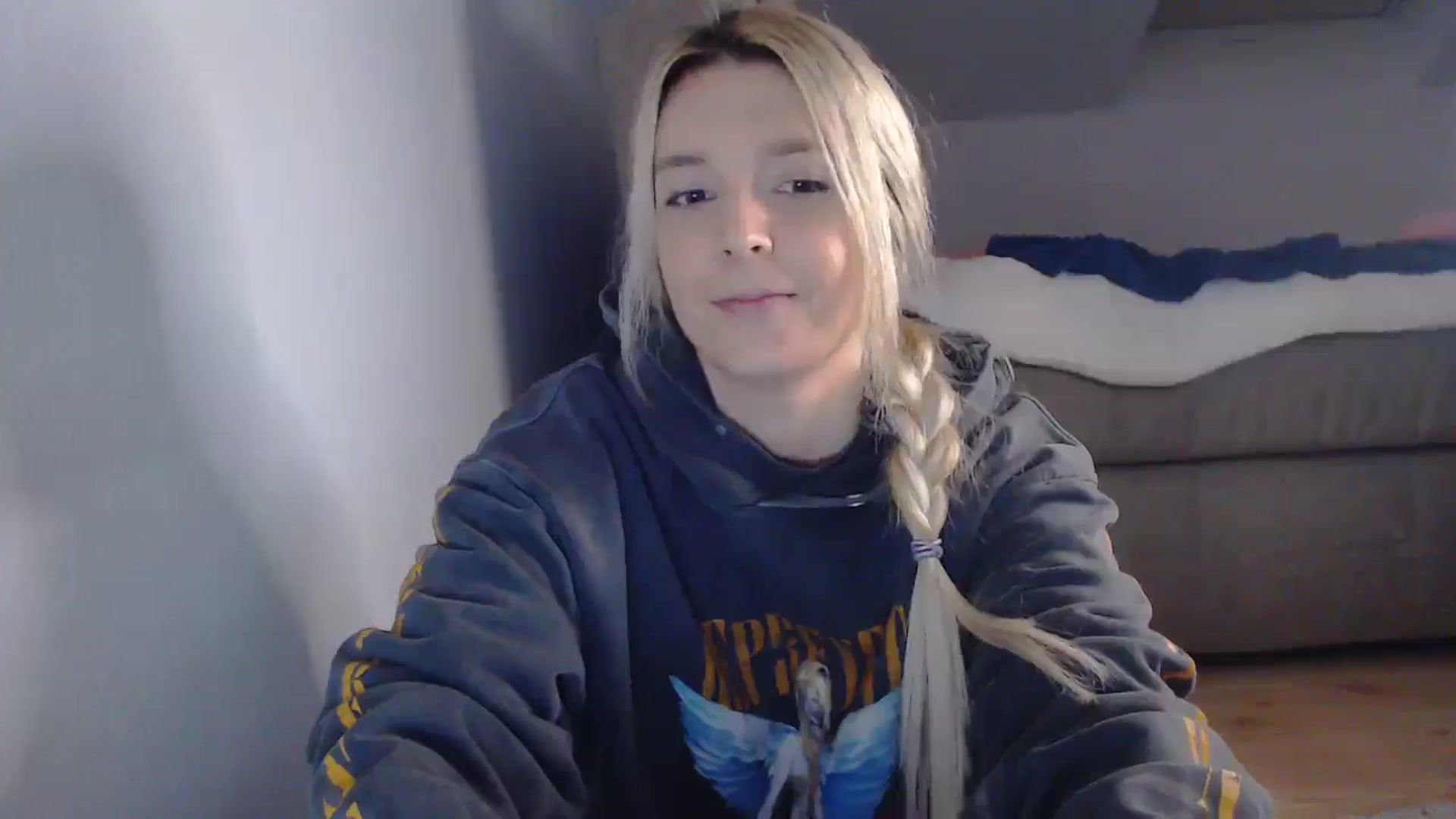 Gallery image thumbnail from AllleeS's myfreecams stream on, 03/27/2025, 16:39 image 6 of 20